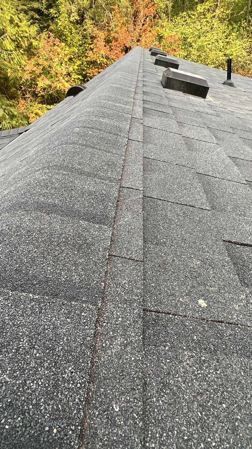Residential Roofing Installation using OC Oakridge shingles by Top Notch Roofing Inc