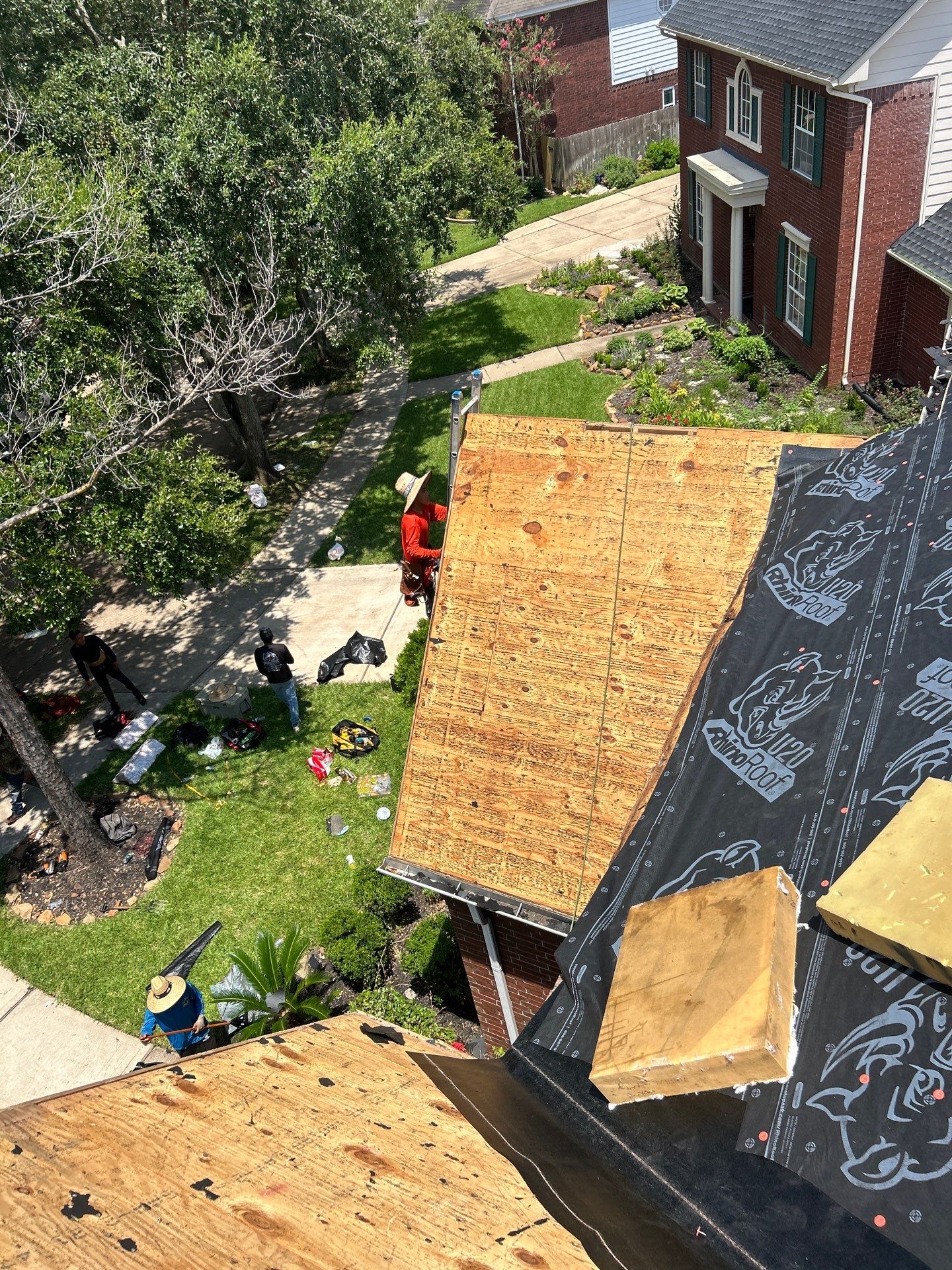 Residential Roofing Installation using Owen's Corning Duration (Lifetime) Shingles by Roof Repair Company