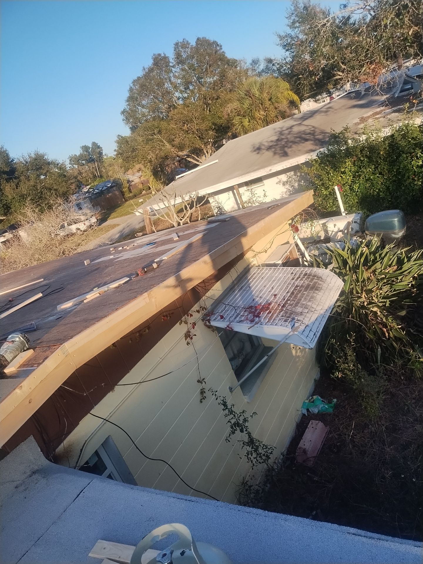 Project in St. Petersburg 33702 by Mitchell Roofing Company LLC 