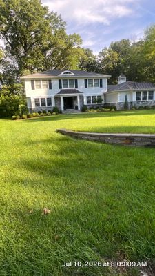 Gutter Cleaning and Protective Guard Maintenance in Franklin Lakes