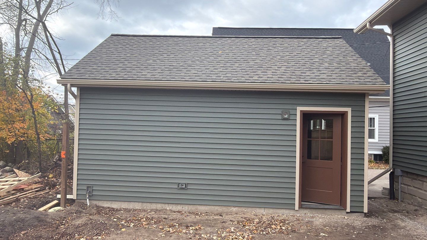 Siding Replacement using Alside Charter Oak D4.5" Deep Moss by 180 Contractors