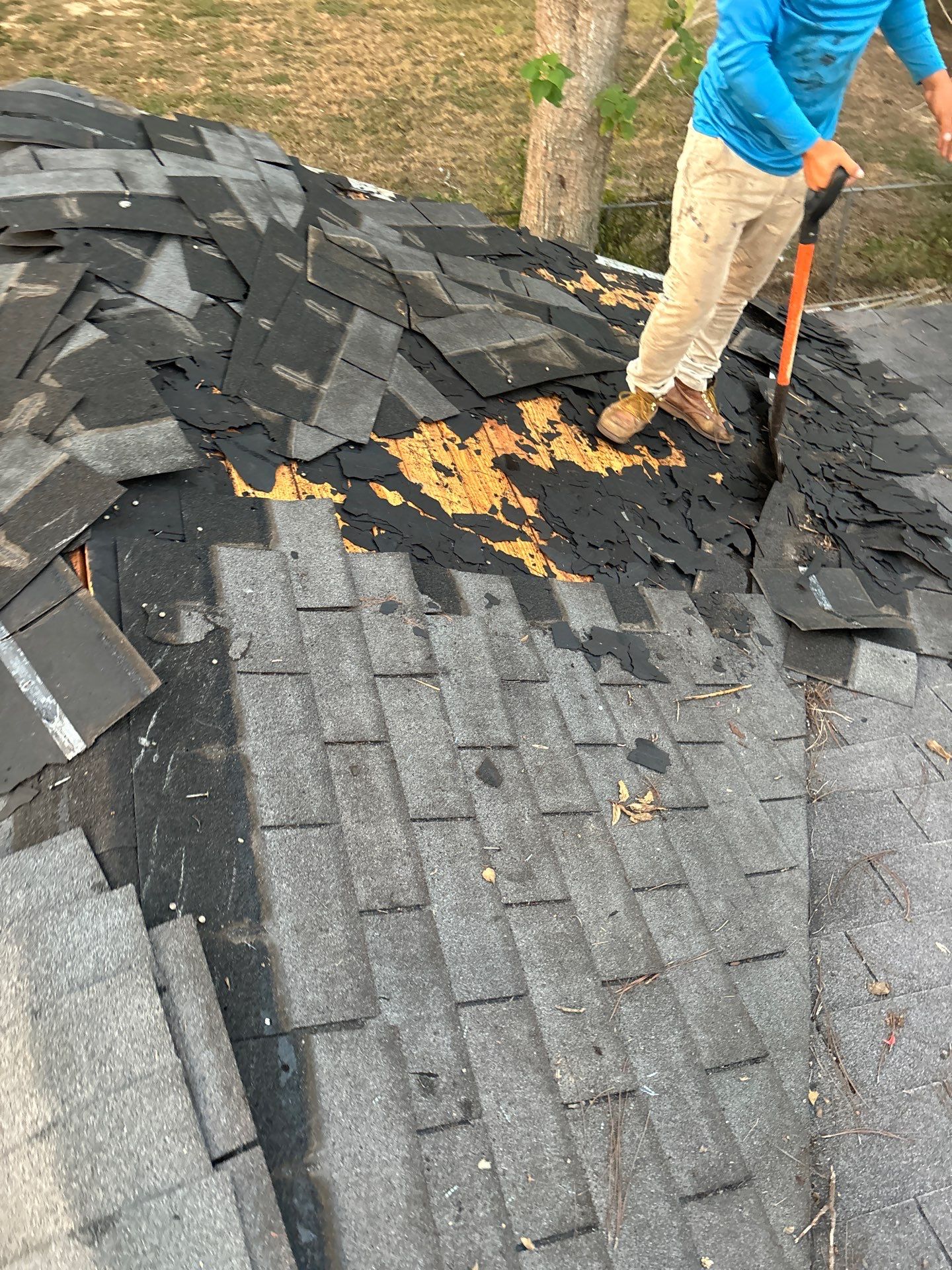 Residential Roofing Installation using Owen's Corning Duration (Lifetime) Shingles by Roof Repair Company