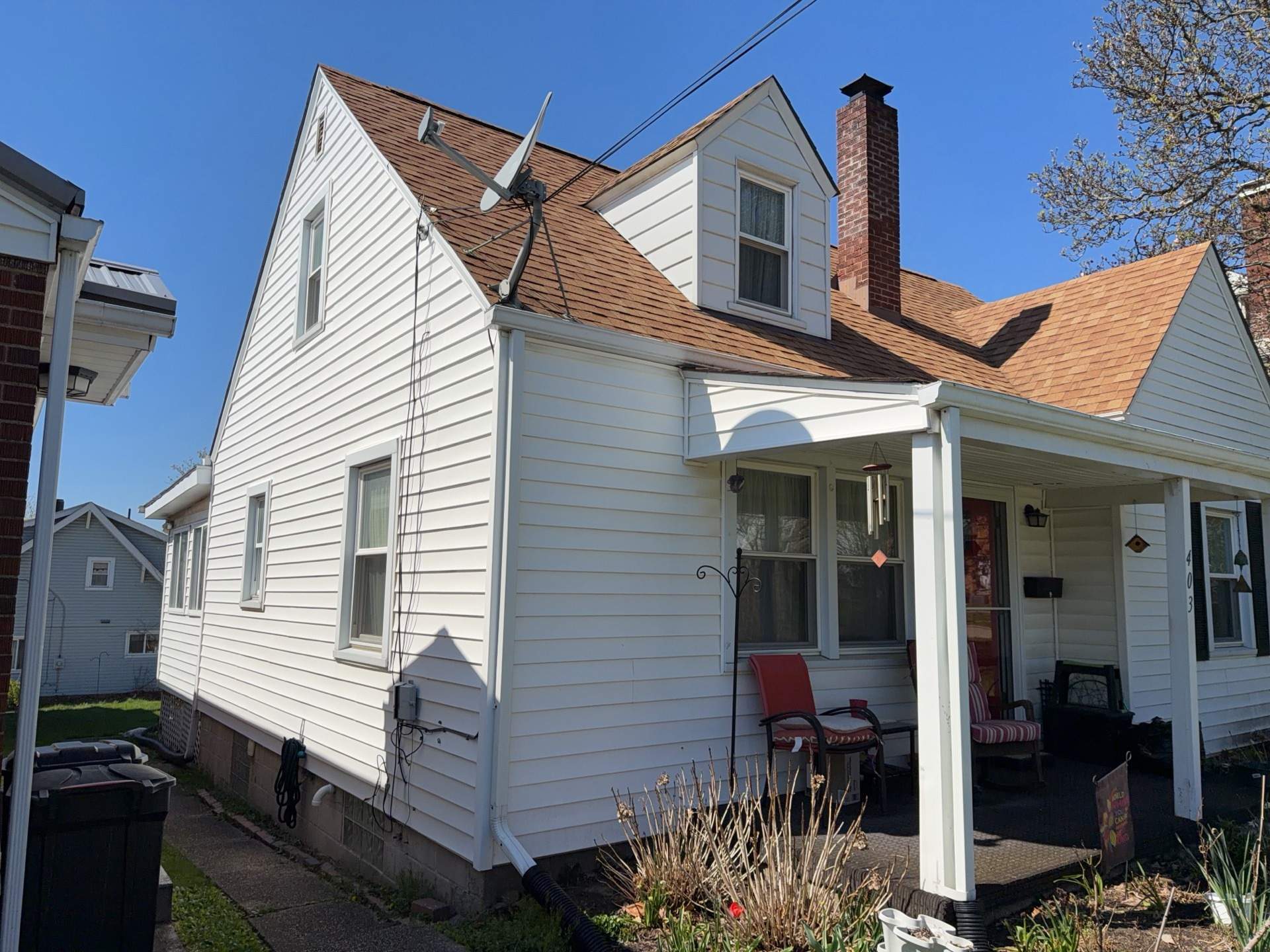Autumn Yellow Makeover in New Kensington by Ideal Siding Pittsburgh