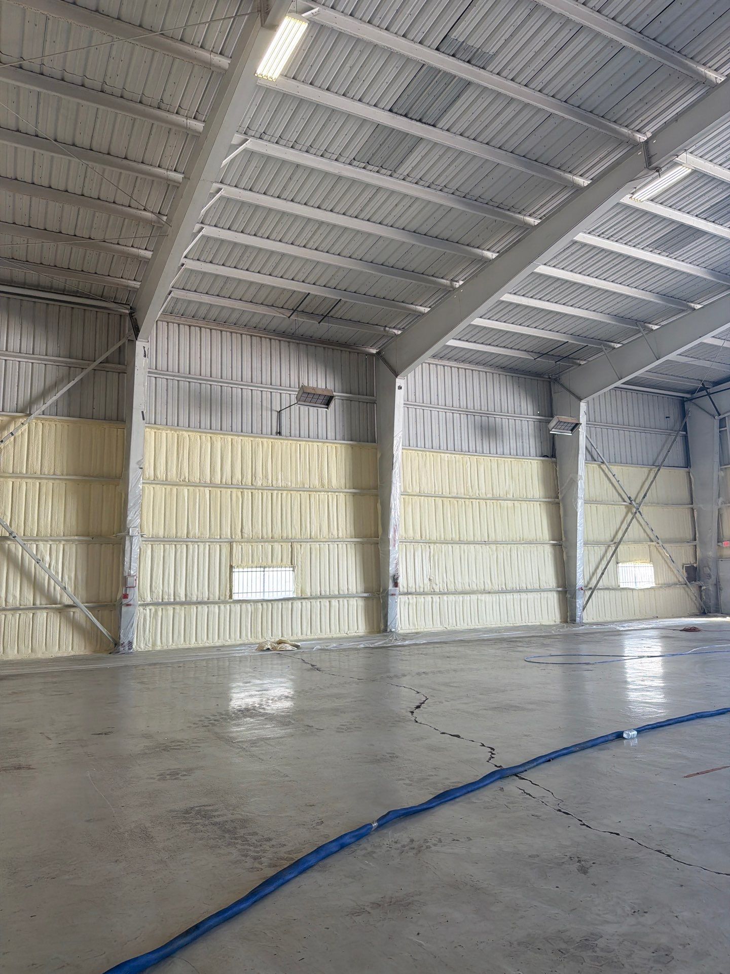 20,000 SF Airplane Hangar  by Apex Insulation Solutions