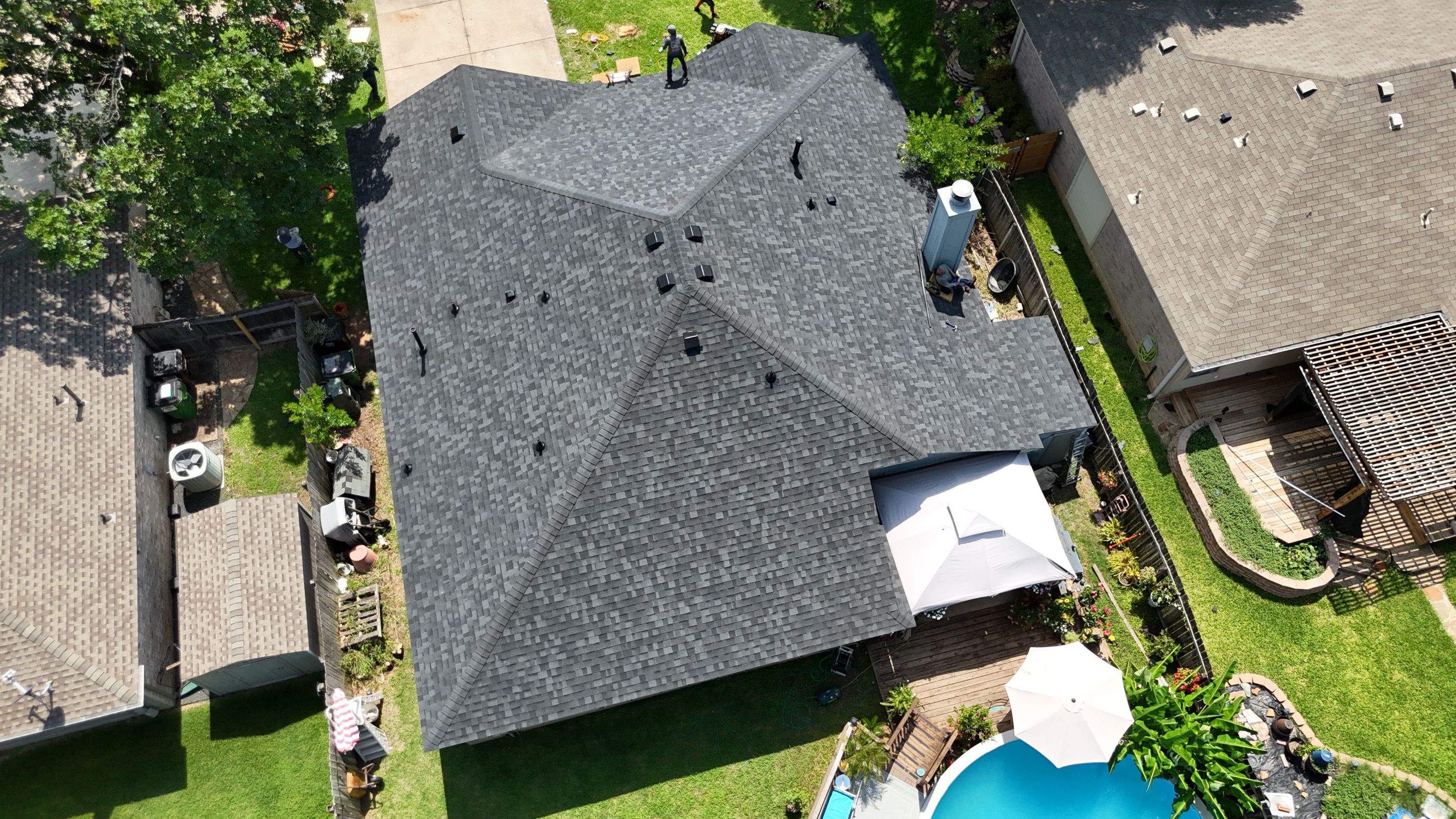 Onyx Black - Owens Corning TruDefinition Duration by RoofsOnly.com