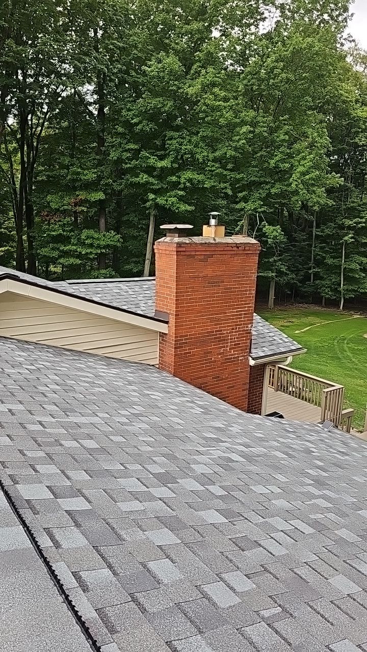 ATLAS PINNACLE COLOR: COASTAL GRANITE by Eagle Eye Roofing