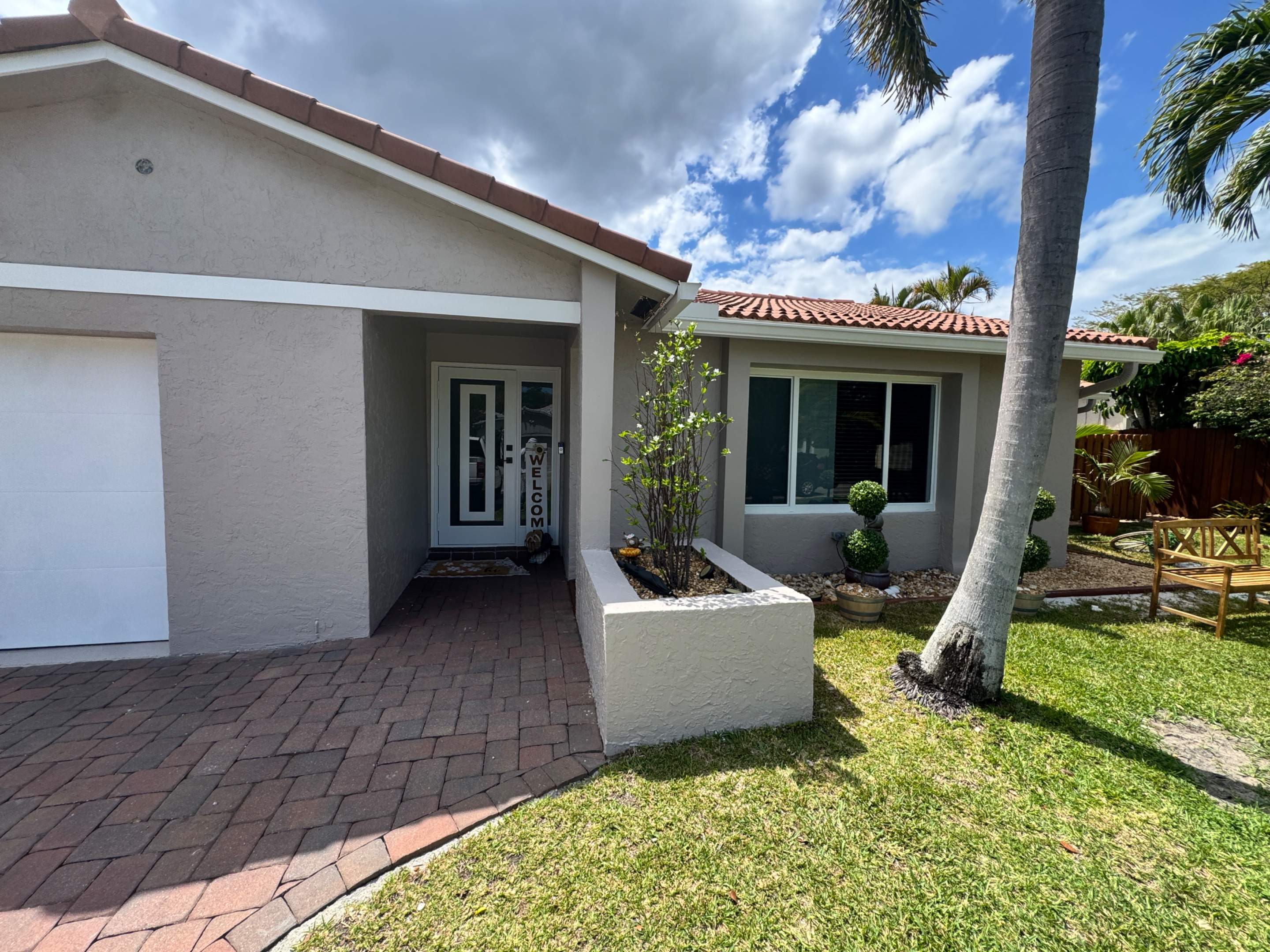 Exterior Painting Coral Springs 33065 by BKB Pressure Cleaning LLC