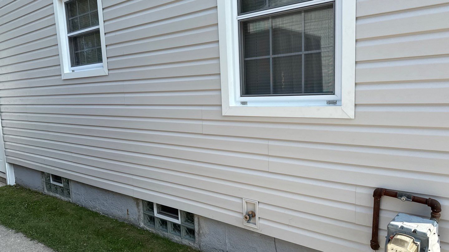 Siding Replacement using Alside D5" Platinum Grey by 180 Contractors