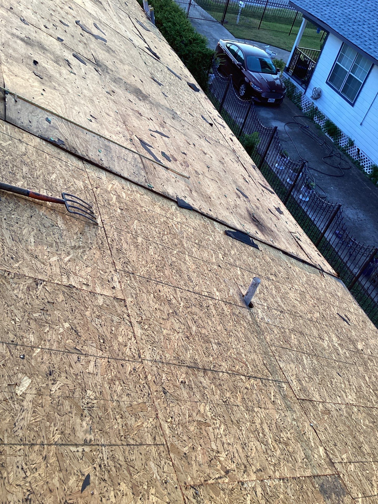 Residential Roofing Installation using Owen's Corning Duration (Lifetime) Shingles by Roof Repair Company