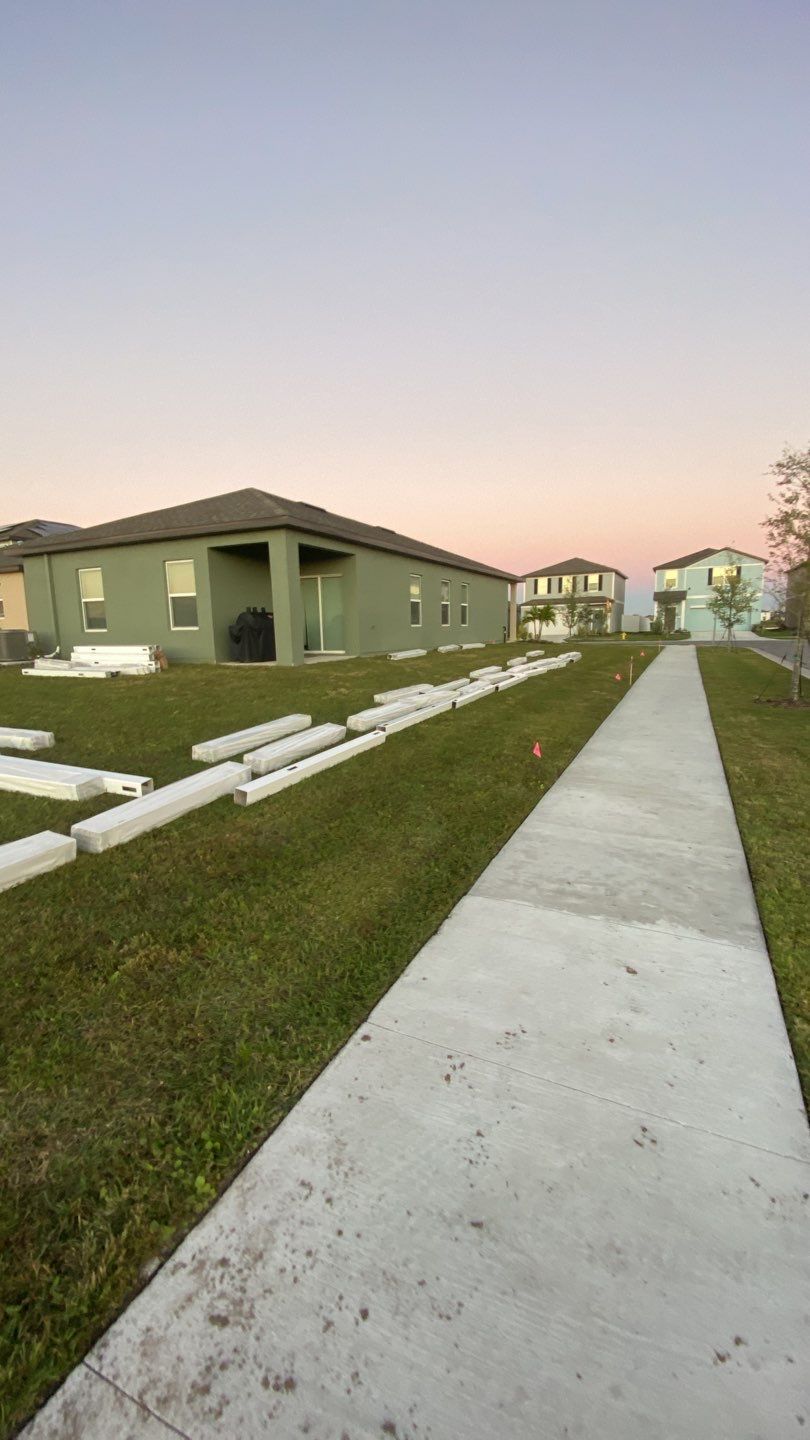 Ruskin, FL  6 ft. Tall White Vinyl Privacy Fence  by Asap fence and gates, LLC