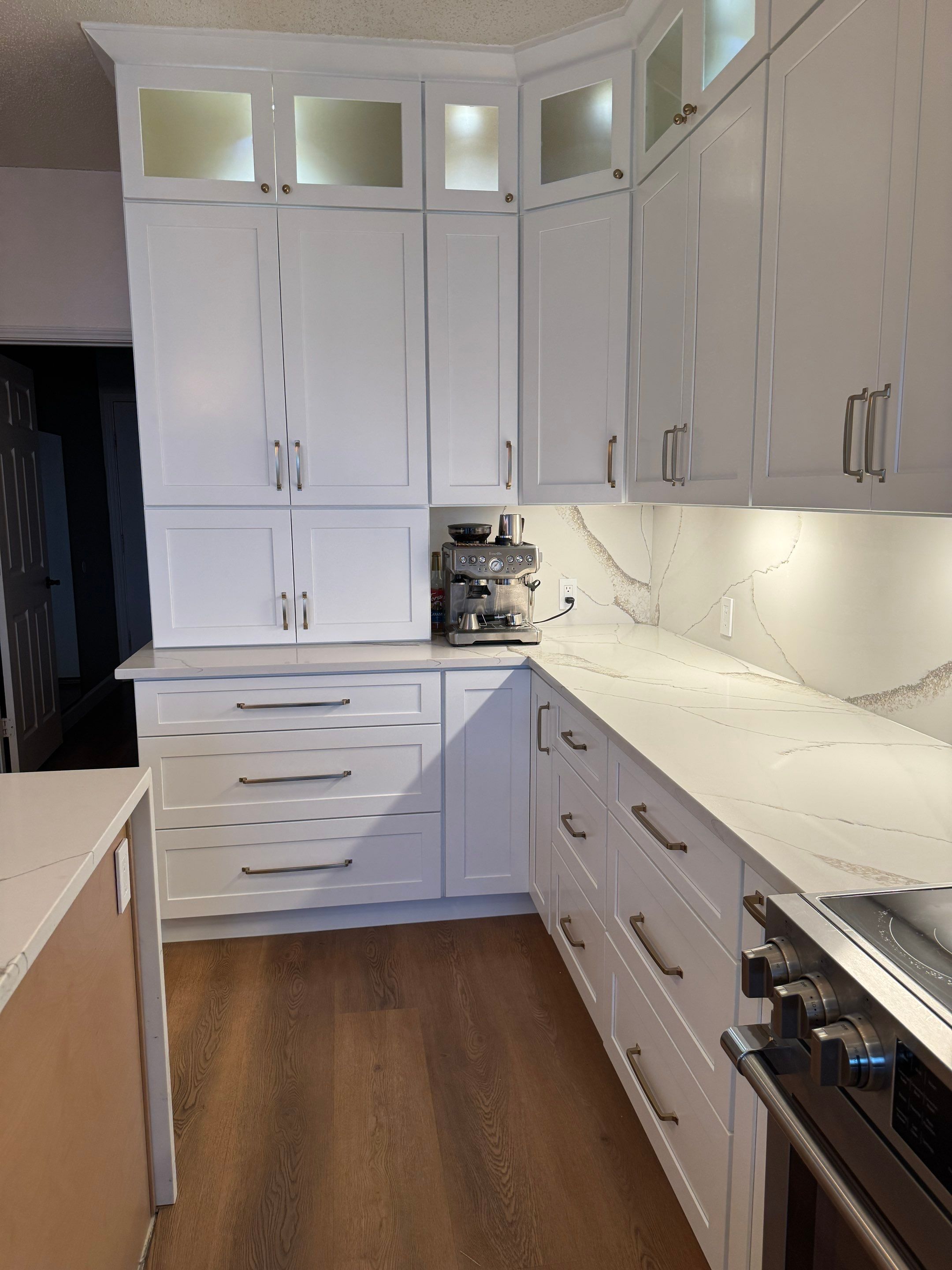 10-Day Luxury Kitchen: Custom Artistry & Waterfall Island Elegance by Tibi Soli LLC