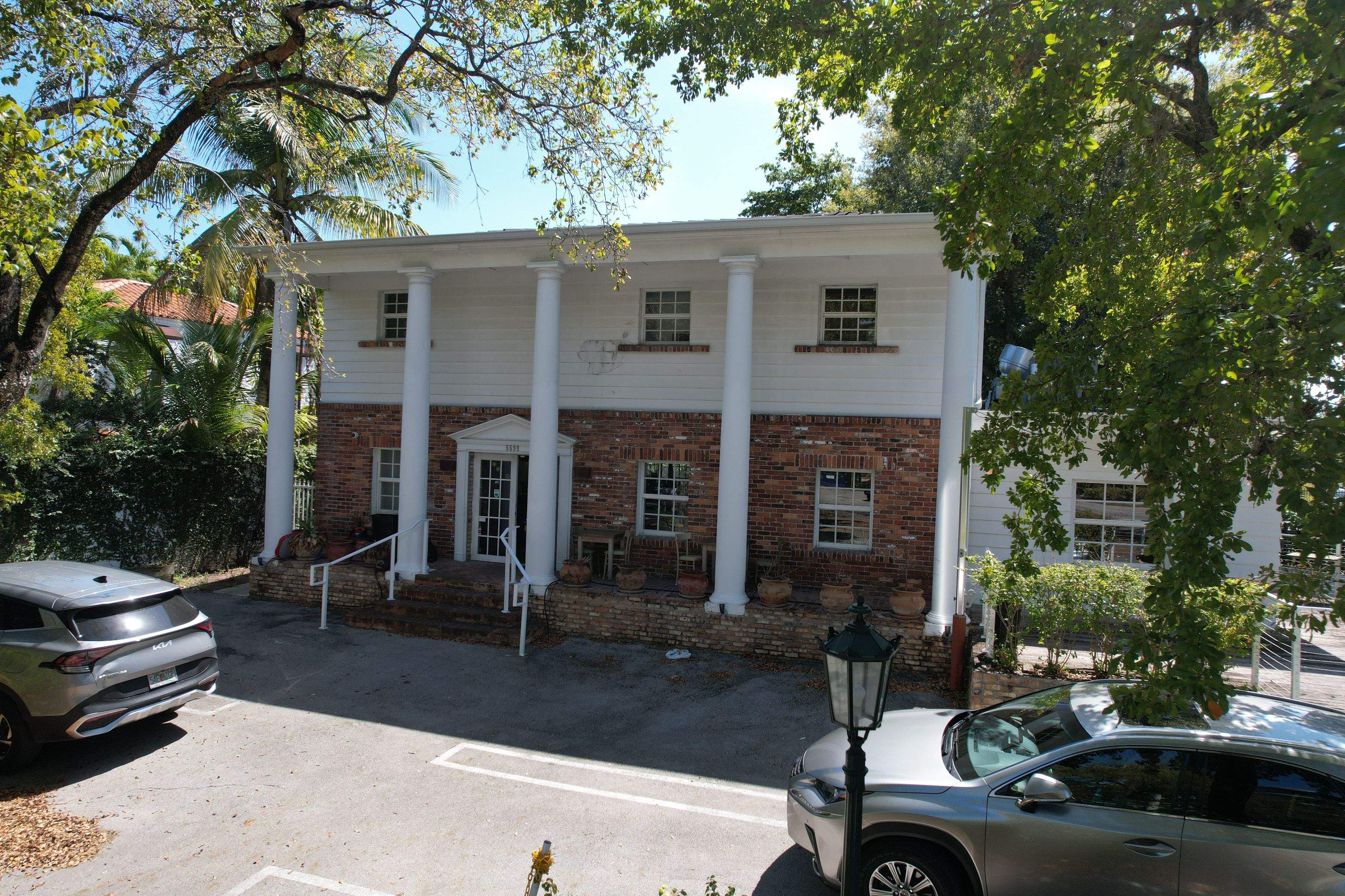 Colonial Style House  by Souffront Construction & Engineering