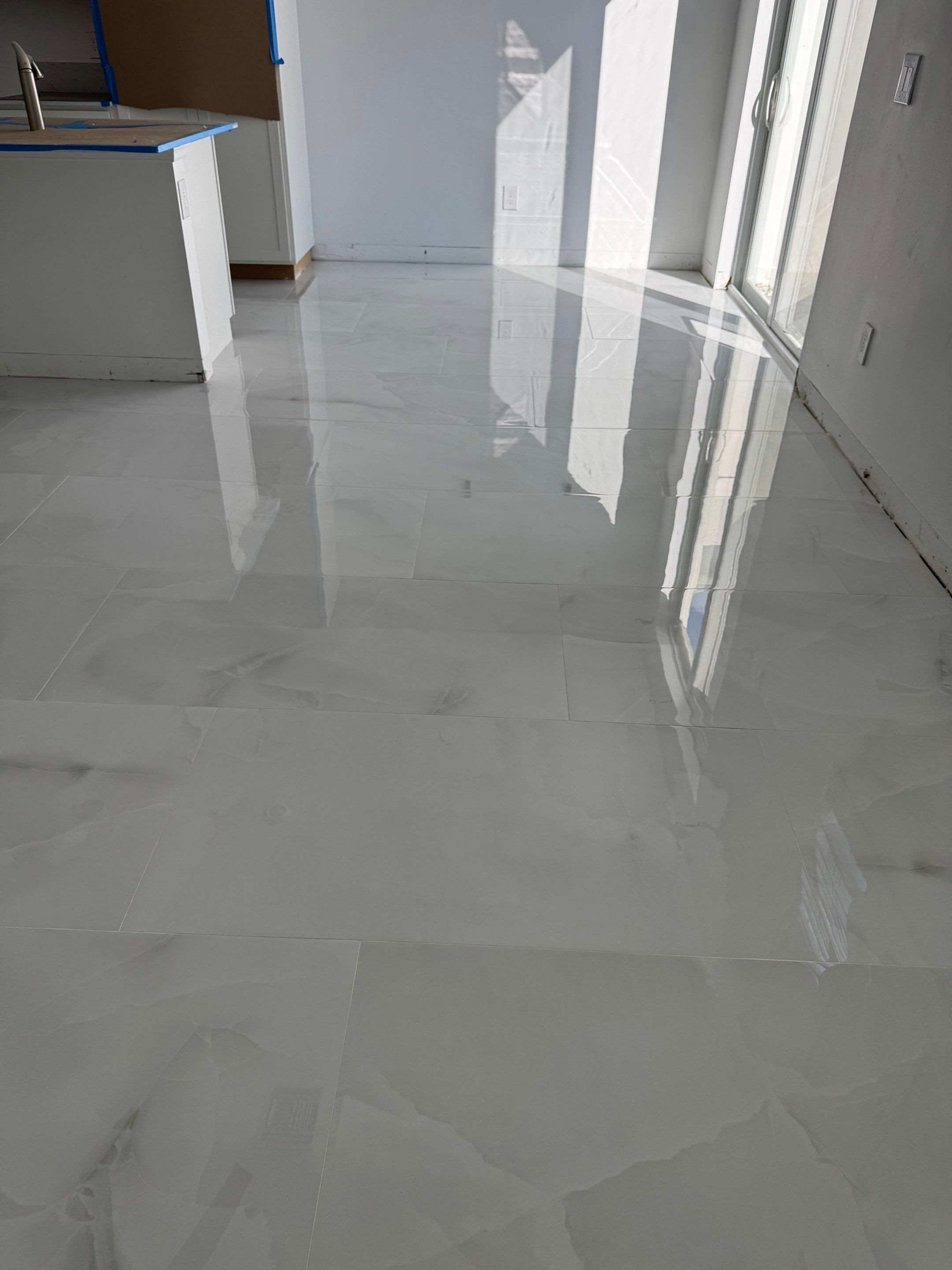 Floors and Baseboards - Wellington by Hevi Tile