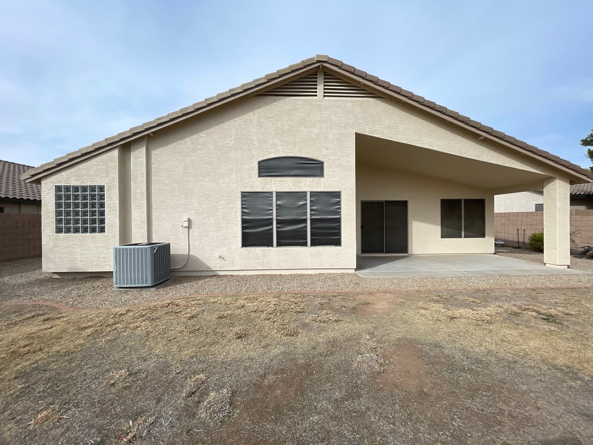 Hamilton - A Gorgeous Home Exterior Makeover in Phoenix, AZ with Dunn Edwards Paints by Double G Painting Contractors, LLC