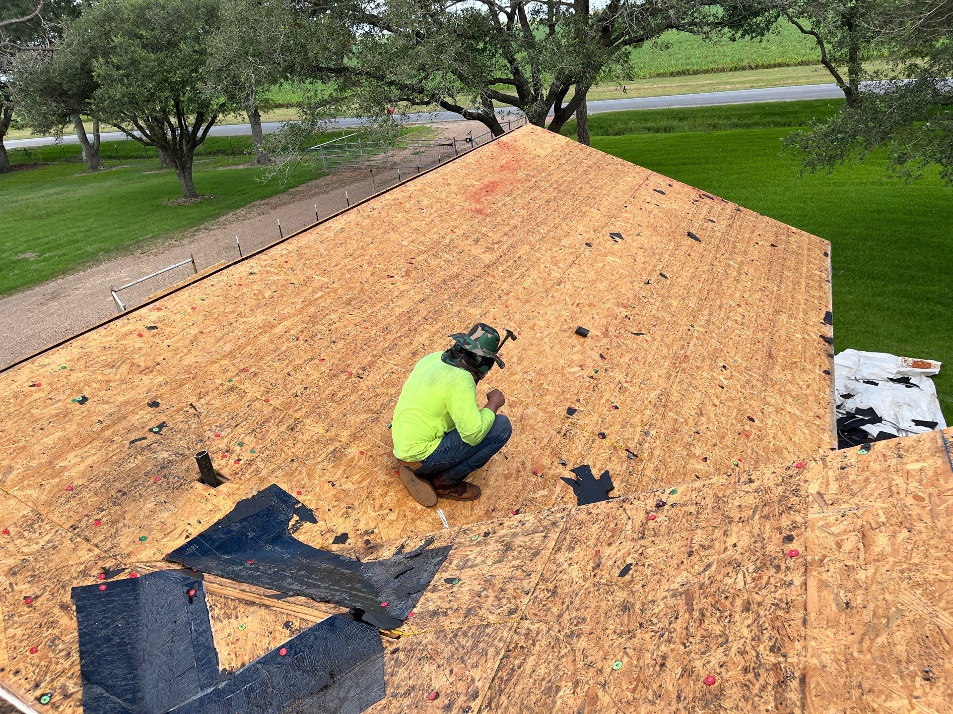Residential Roofing Installation using Owen's Corning Duration (Lifetime) Shingles by Roof Repair Company