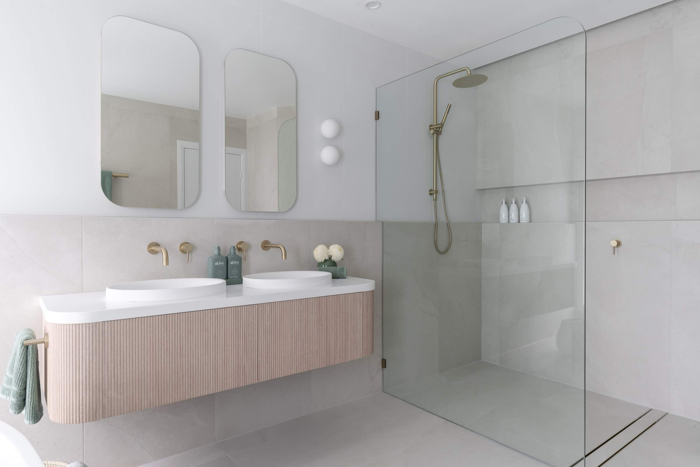 Jerrabomberra Project by Re-seal Bathrooms