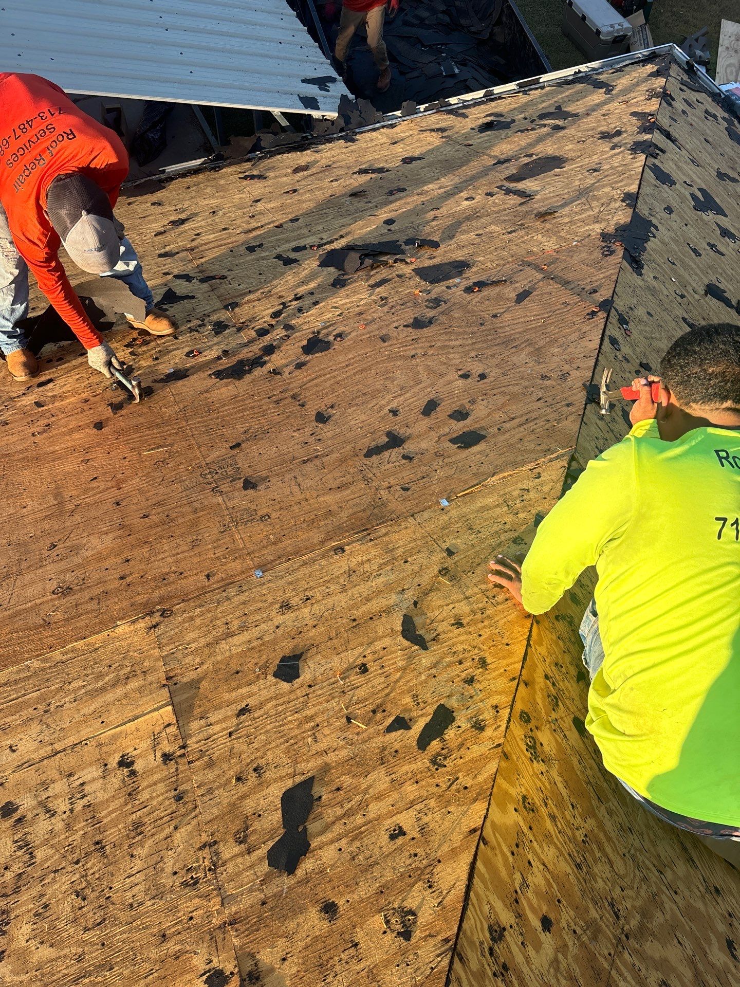Residential Roofing Installation using Owen's Corning Duration (Lifetime) Shingles by Roof Repair Company