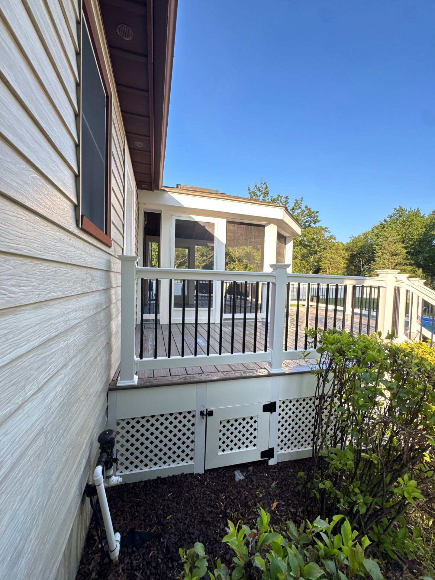 Deck Resurface and screen room remodel in Freehold Township by deck guardian