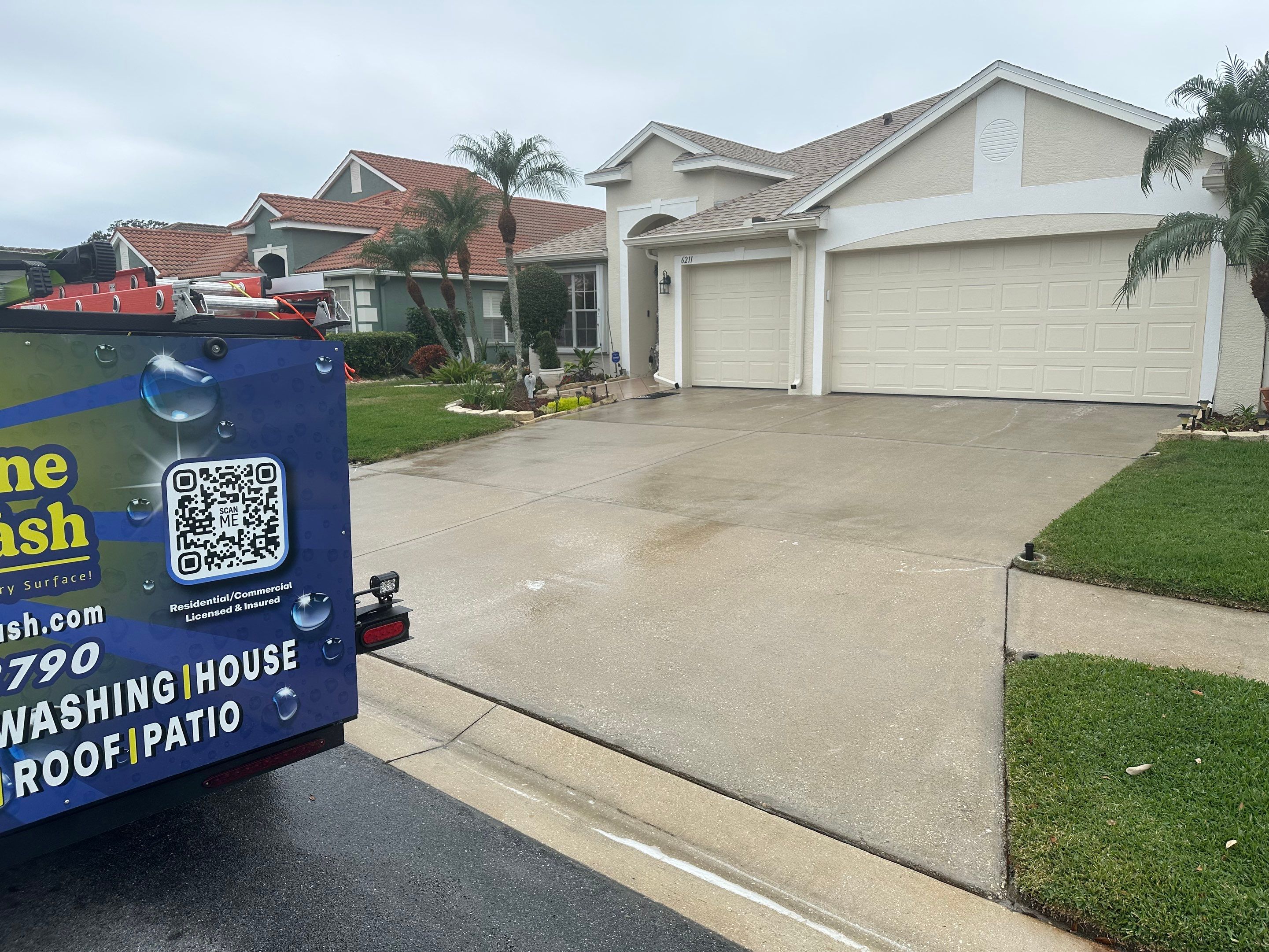 Driveway Cleaning and Rust Treatment - Fairways at Imperial Lakes, Palmetto, FL | Sunshine AquaWash by Sunshine AquaWash