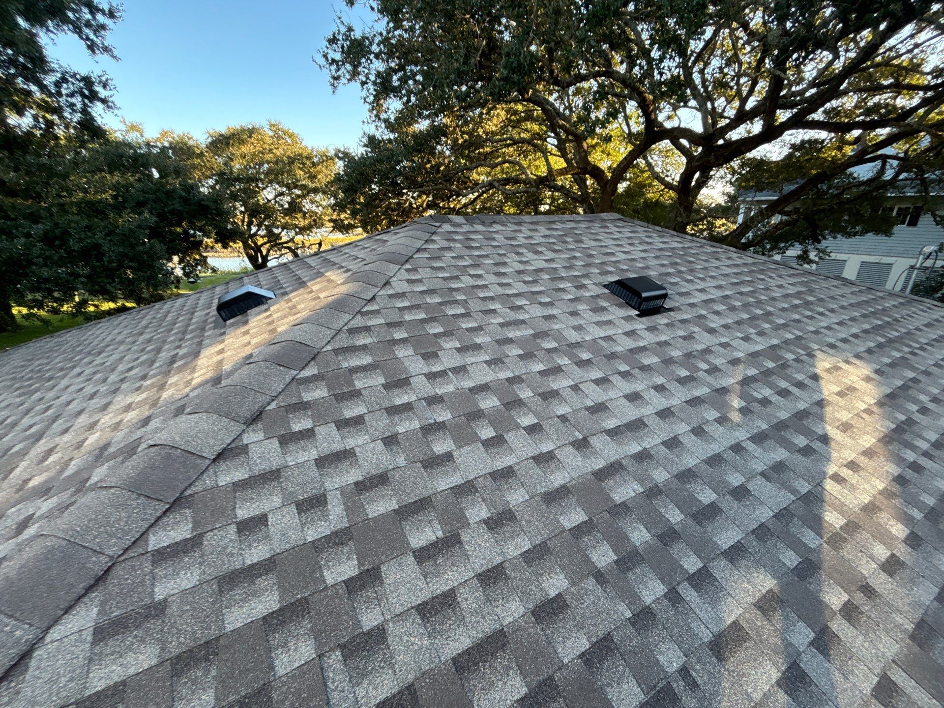 GAF HDZ - Weathered Wood by Linta Roofing Inc