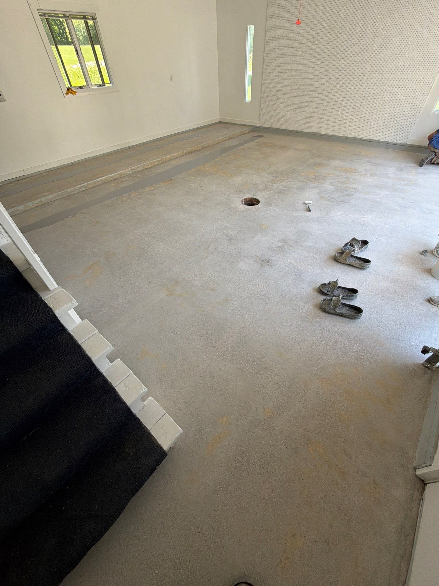 Custom Gray Speckled Epoxy Flake Garage Floor in Muskegon by Gordon Painting