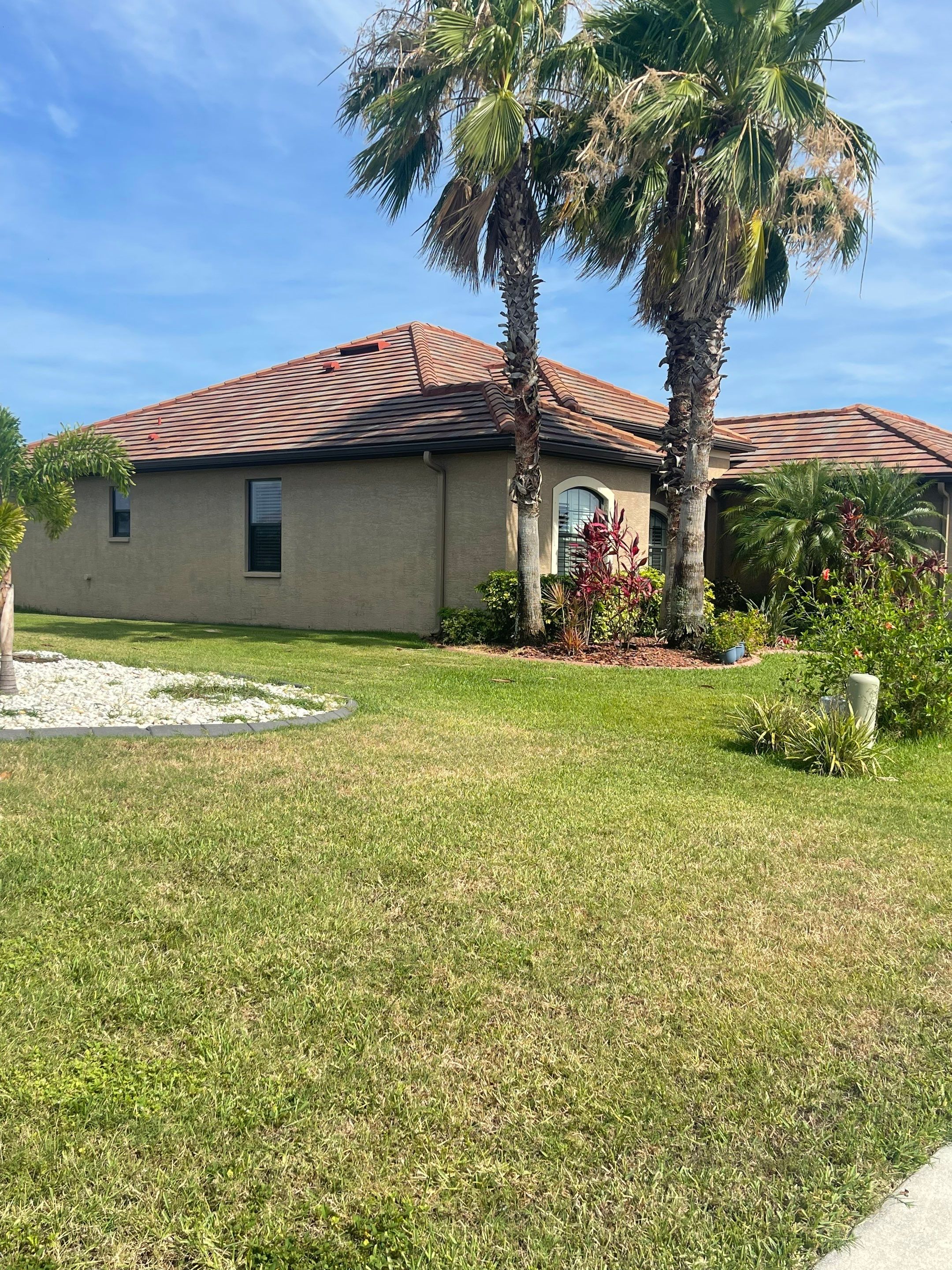 🏡 Tile Roof Cleaning – Gamble Creek Estates, Parrish, FL by Sunshine AquaWash