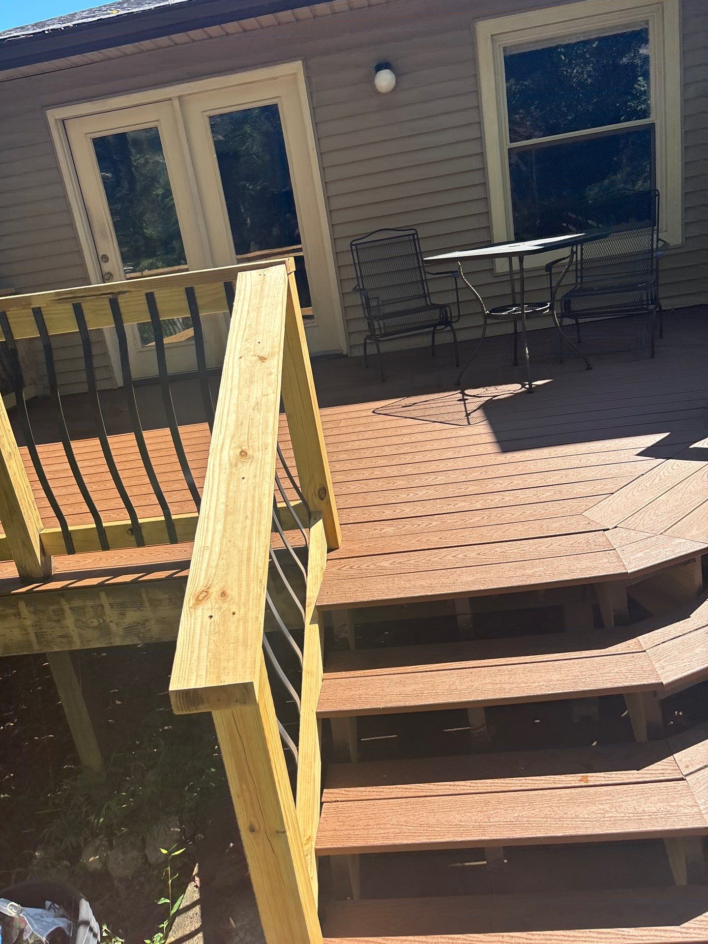 Wood Deck using Wood Sealant by DuraSeal