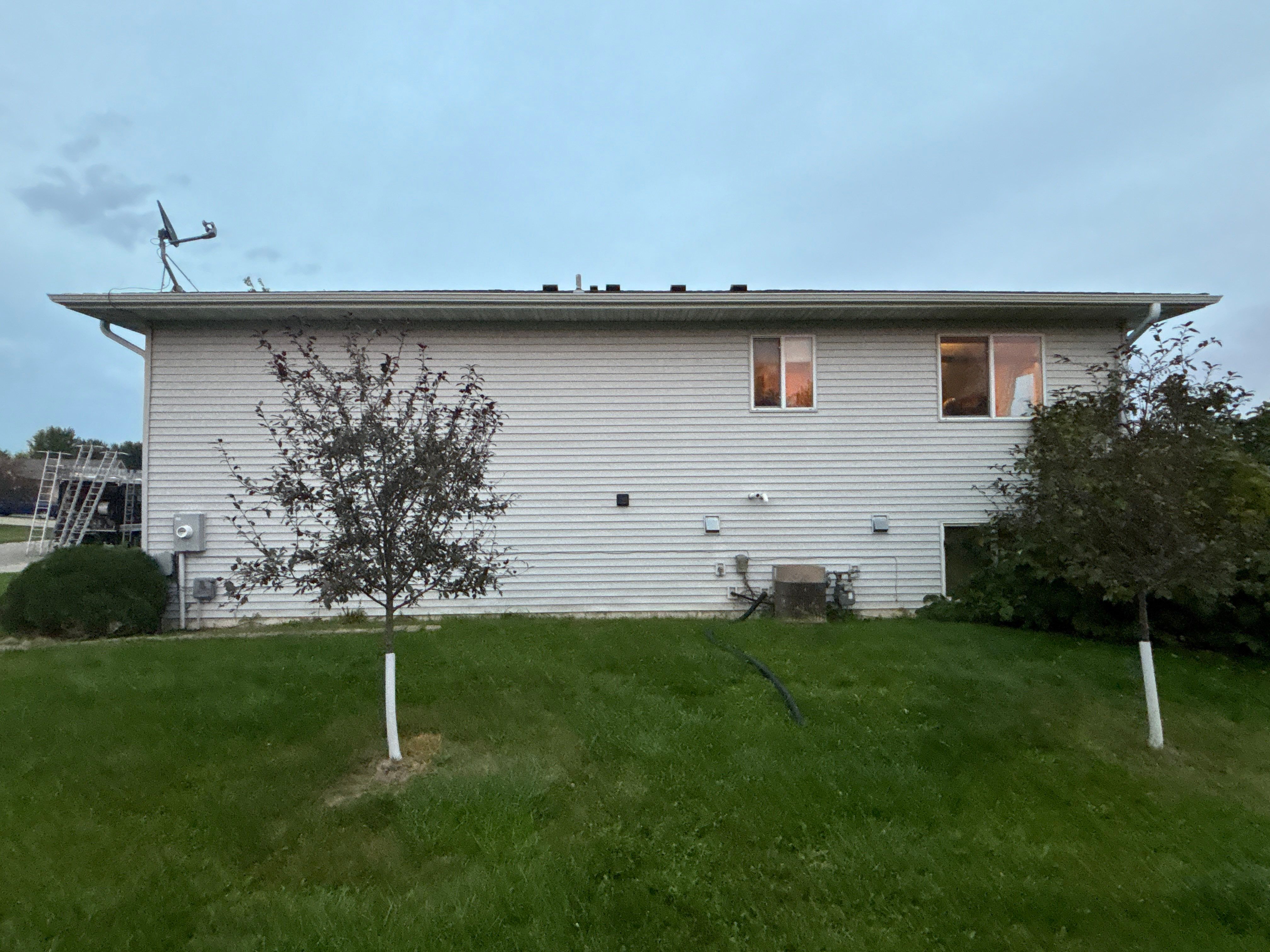 232 Feet of 5-Inch Seamless Gutter Installation – Osakis, MN by Next Level Seamless Gutters / Exteriors Inc.