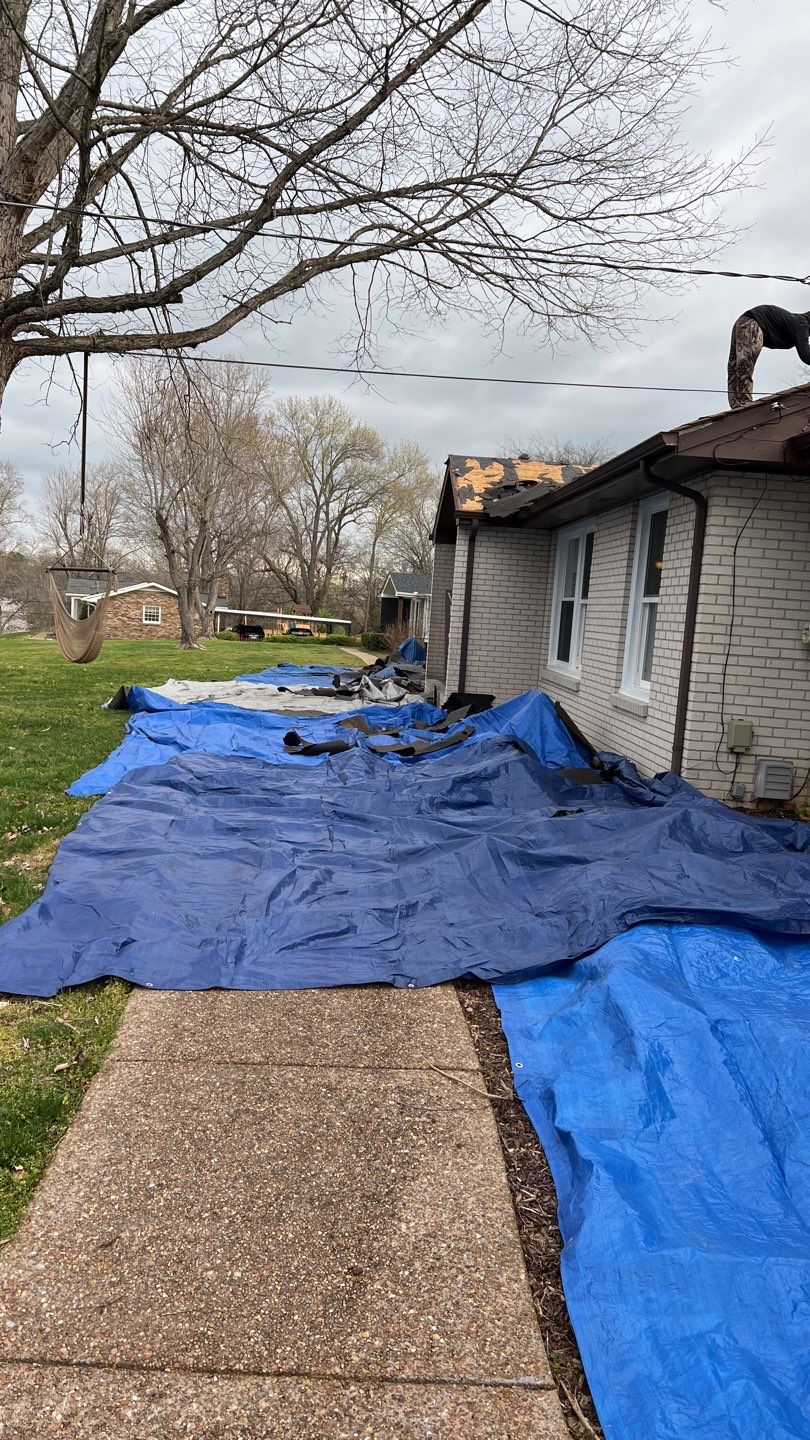 Residential Roofing Installation using Owens Corning Oakridge Roofing System by Undersun Roofing 