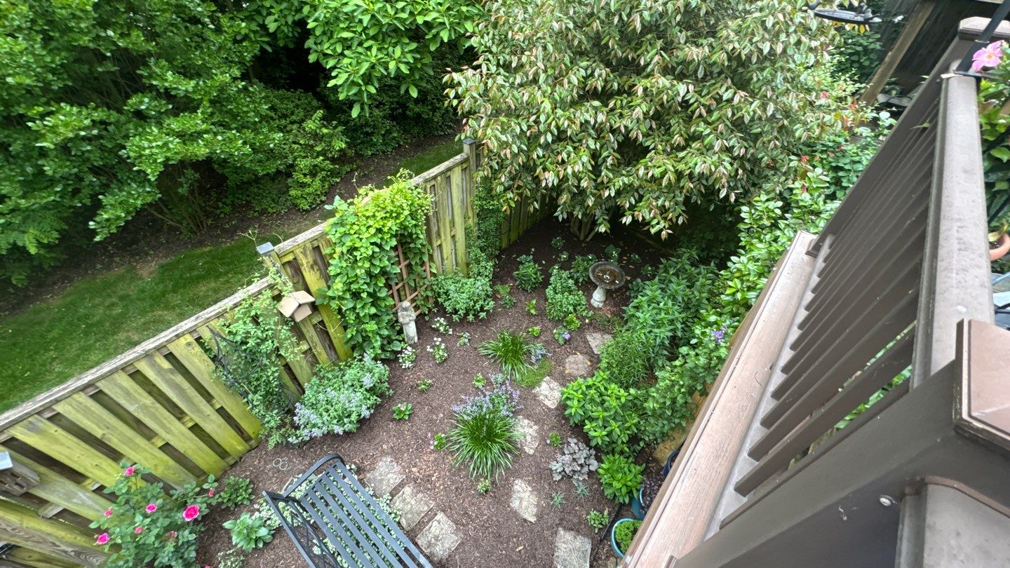 Arlington: CertainTeed Grand Manor Designer Shingles in Weathered Wood by RM Banning, Inc.