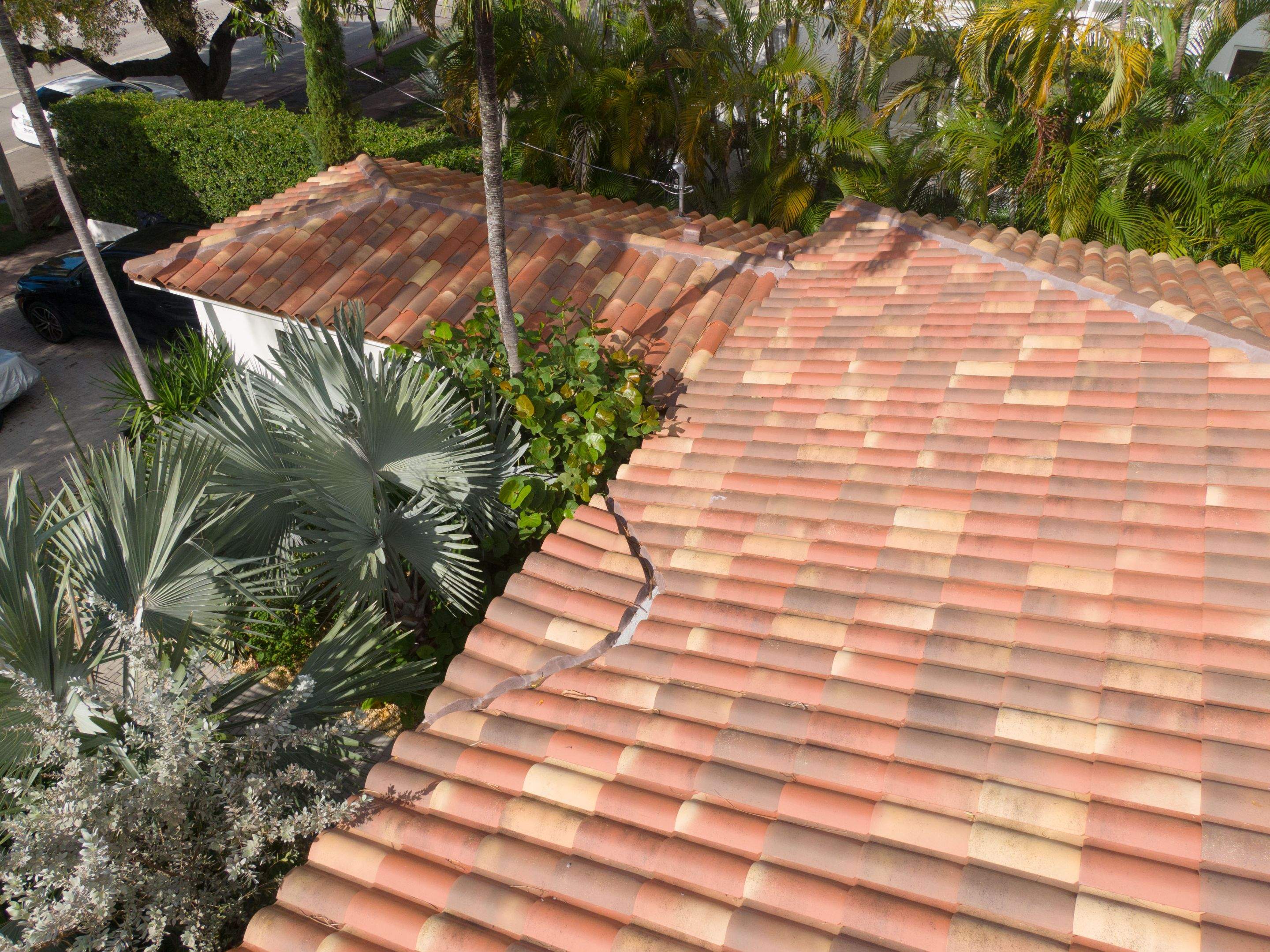 Verea - Spanish S - Jacobea by Istueta Roofing