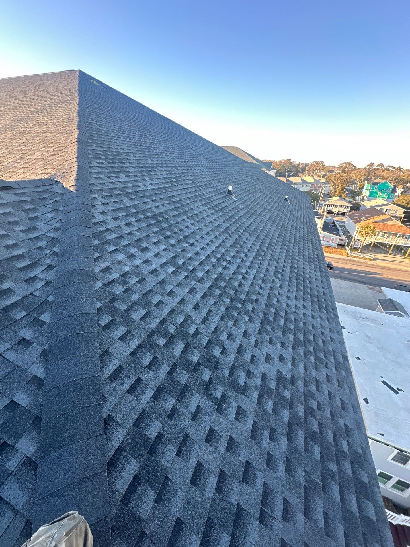 GAF HDZ - Charcoal by Linta Roofing Inc