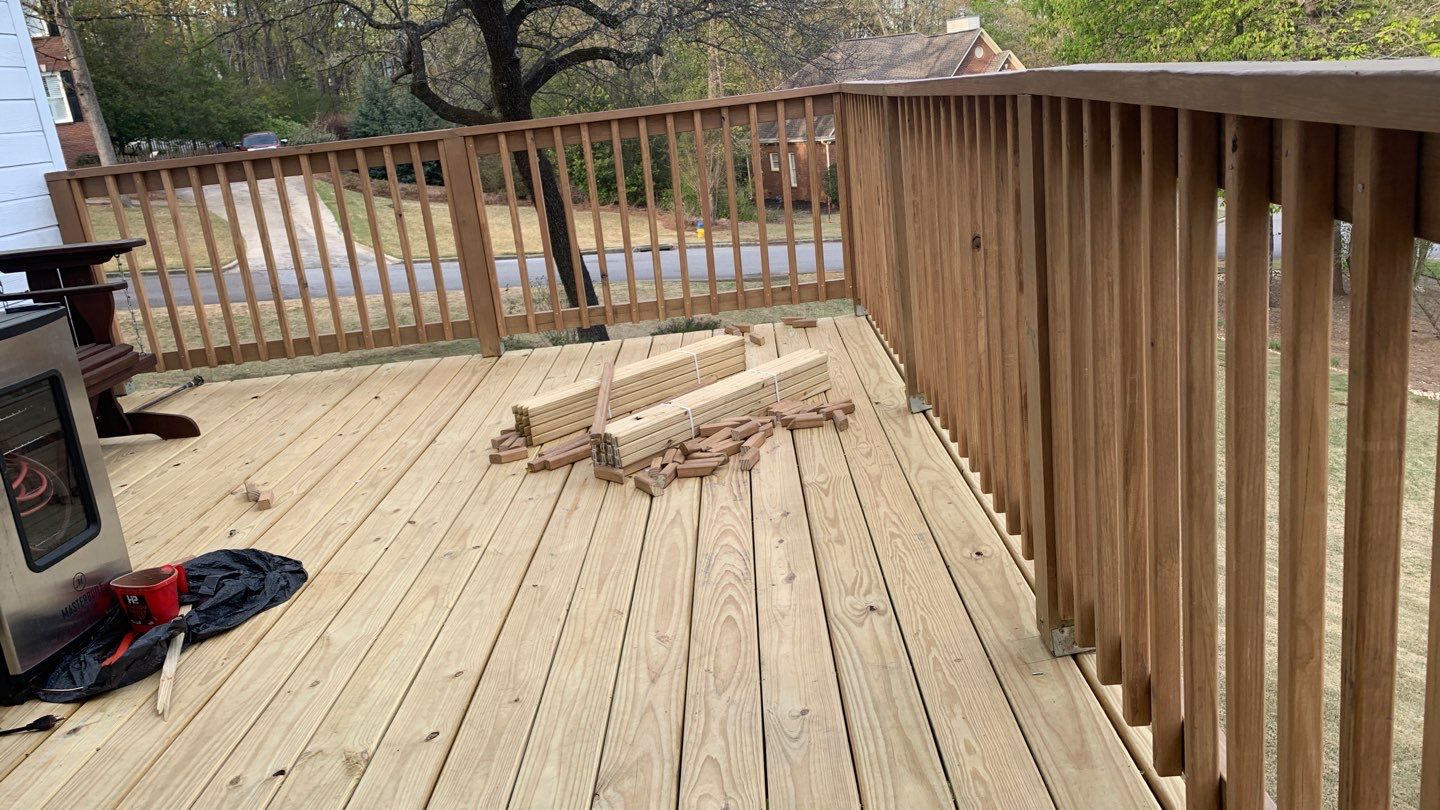 Shades Pointe Lane - Deck Installation  by Pillar and Pine