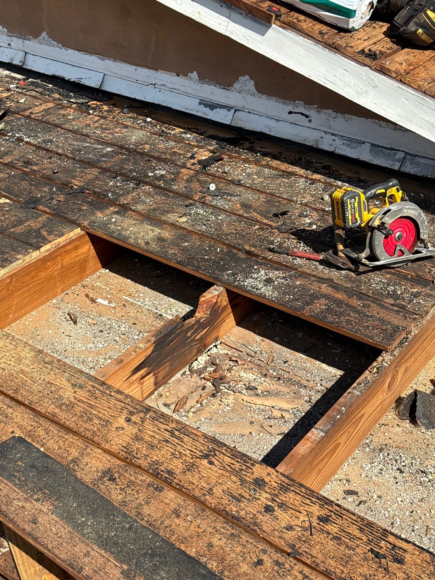 Project in St. Petersburg 33710 by Mitchell Roofing Company LLC 