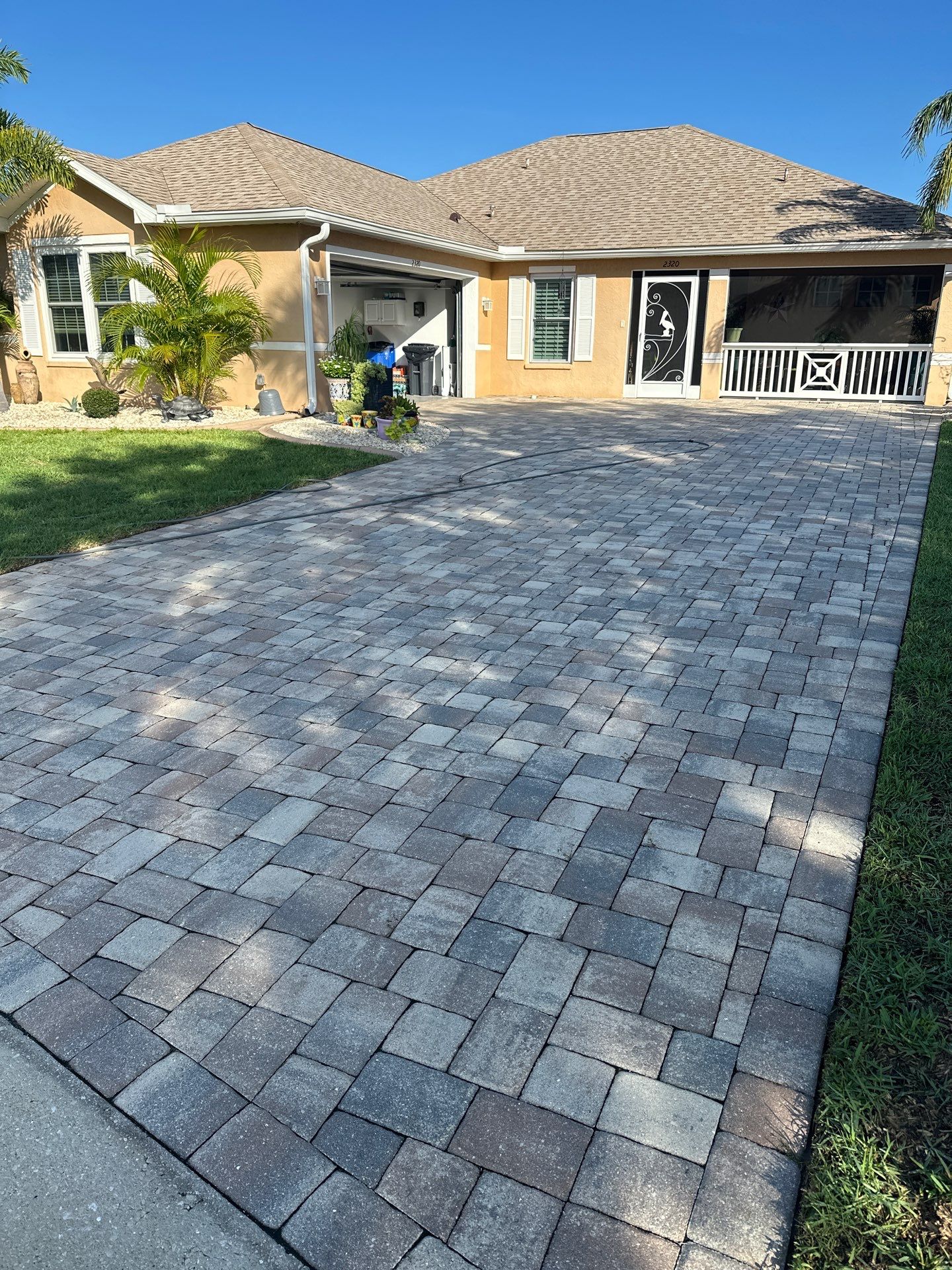 Paver Cleaning and Sealing in Sun City Center by Supreme Paver Experts