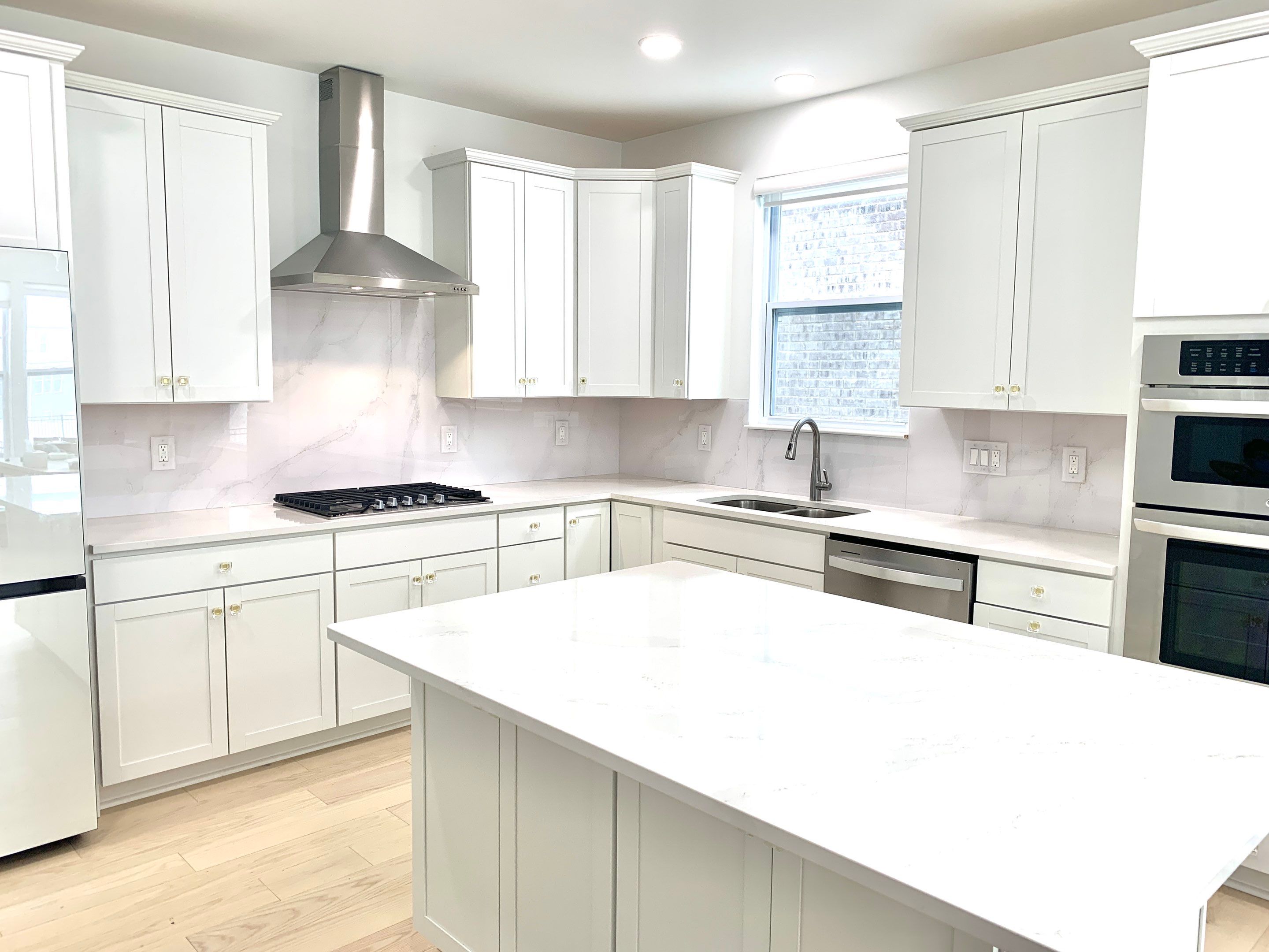 Kitchen Remodel using IMAGIO Solid Glass Backsplash - Ghost River by IMAGIO