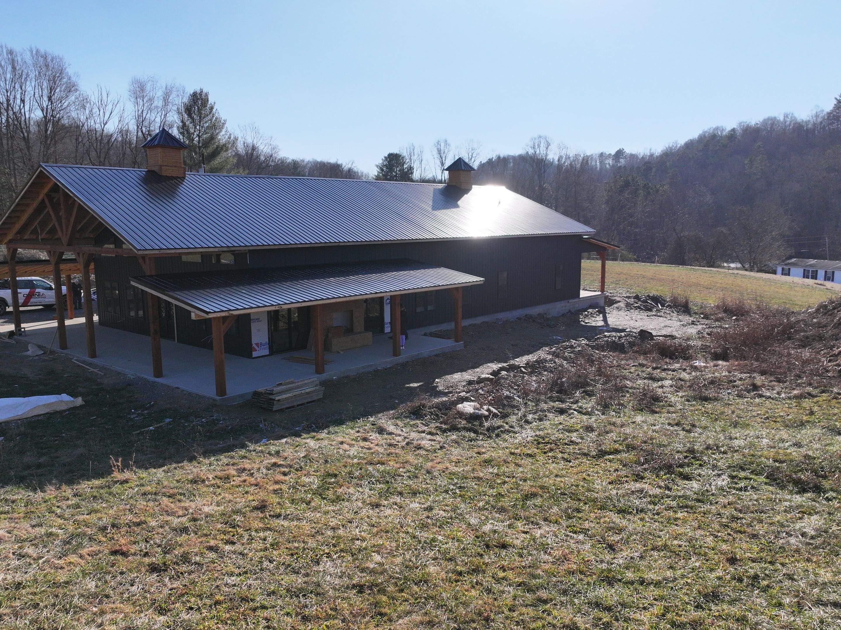 Martin Residence by Omnia Roofing