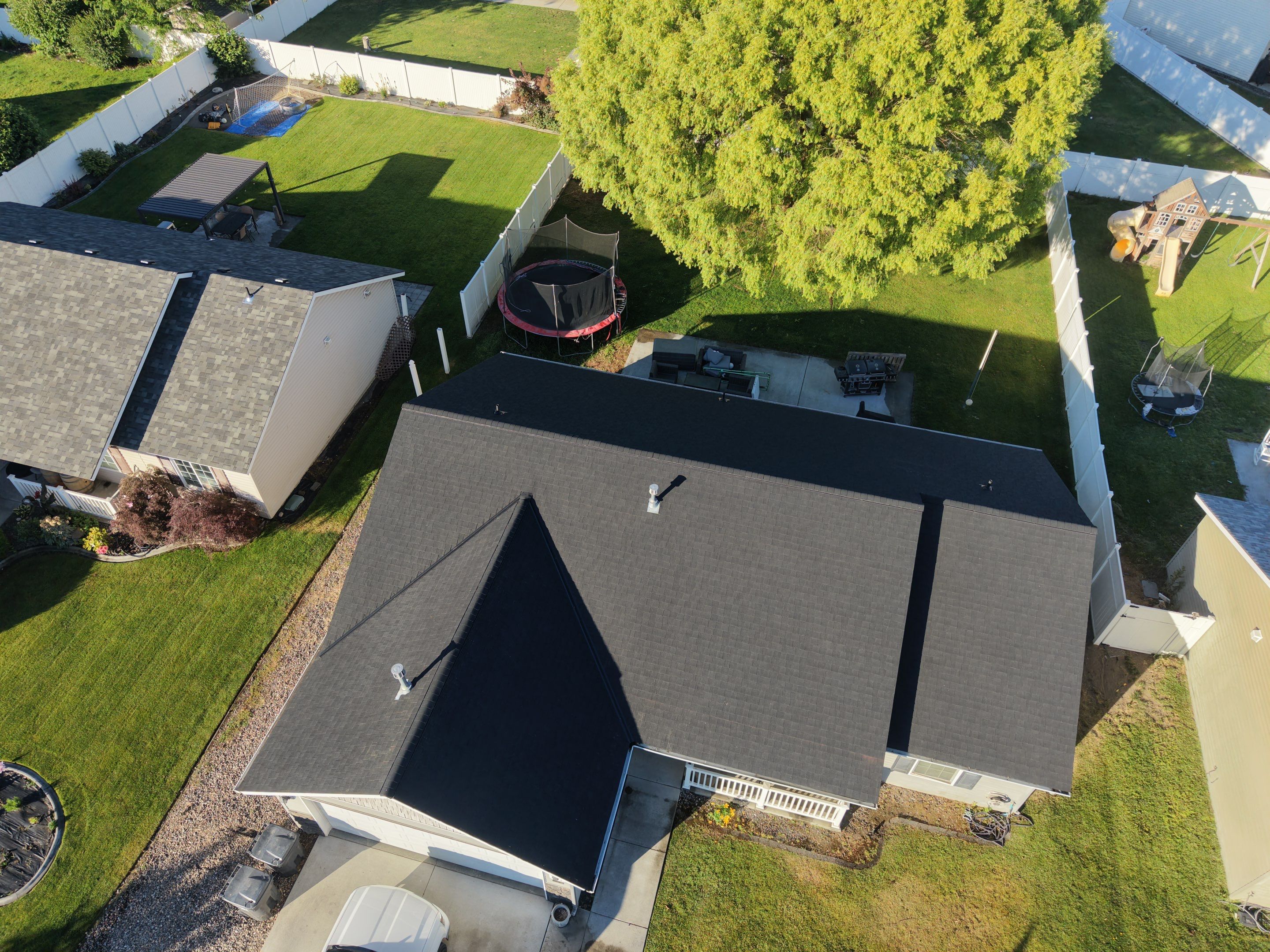 Full Residential Roof Replacement and Shingle Installation in Hudson Dr Pasco, WA 99301  The Denali System - Certainteed Landmark® Shingle - Cinder Black by Alpine Roofing
