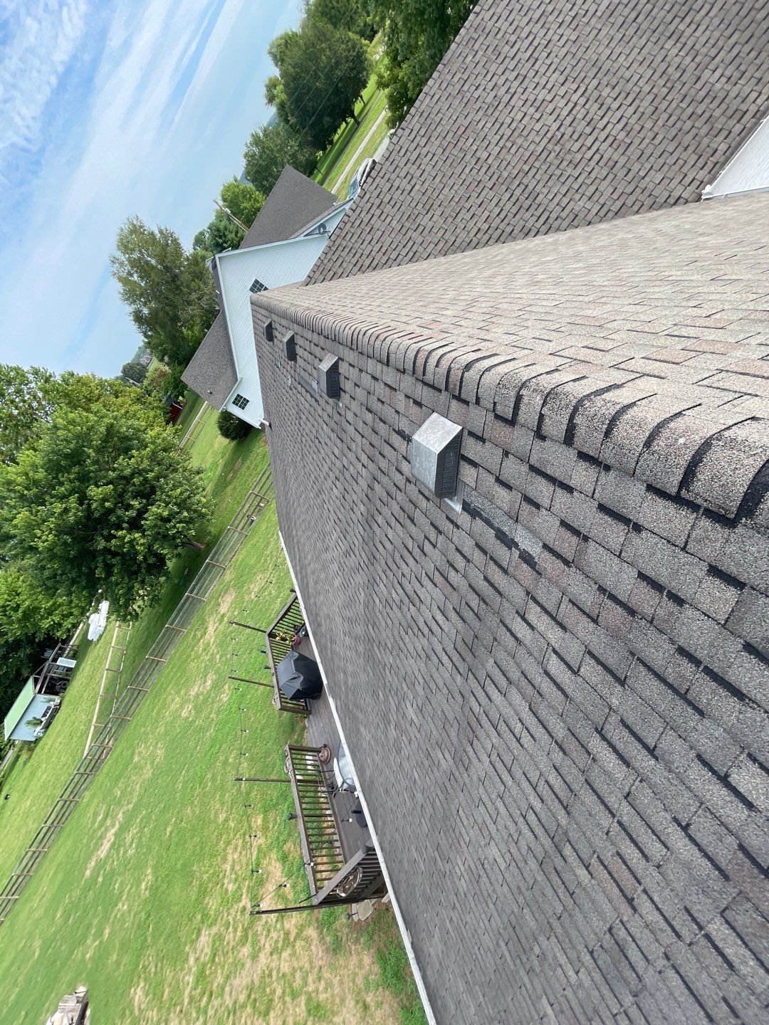 Residential Roofing Installation using Owens Corning Oakridge Roofing System by Undersun Roofing 