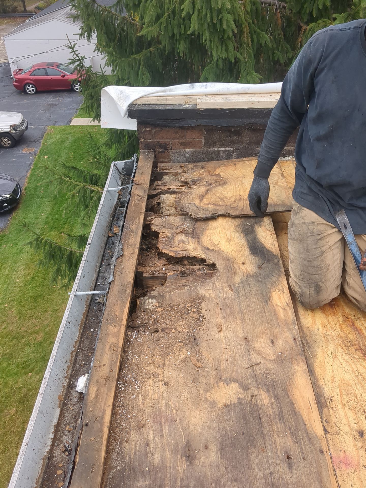 Commercial Roofing Installation using Duro-Last 50 mil PVC by 3 Daughters Construction 