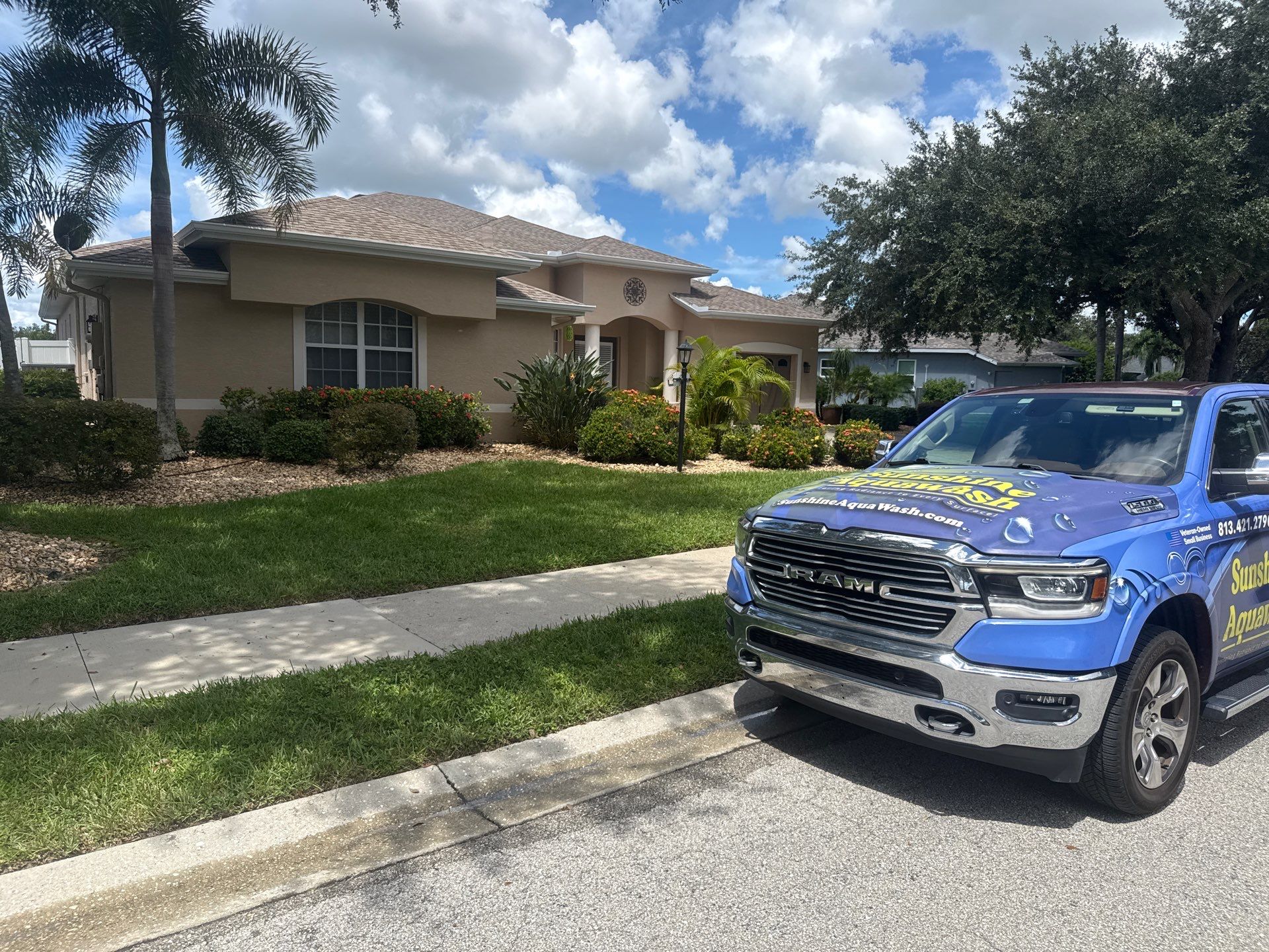 https://www.sunshineaquawash.com/residential-pressure-washing-services/gutterbrightening by Sunshine AquaWash