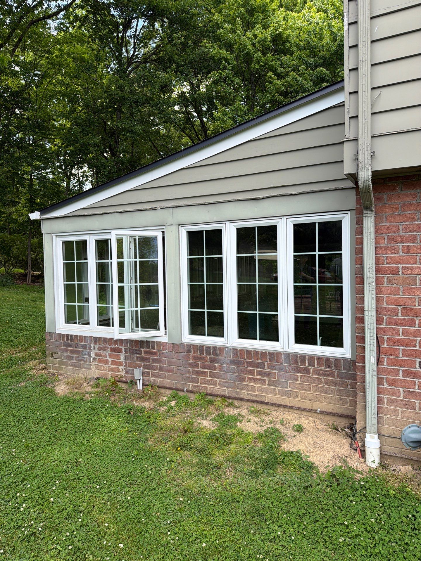 James Hardie Transformation of a Majestic Sewickley Heights Home by Ideal Siding Pittsburgh