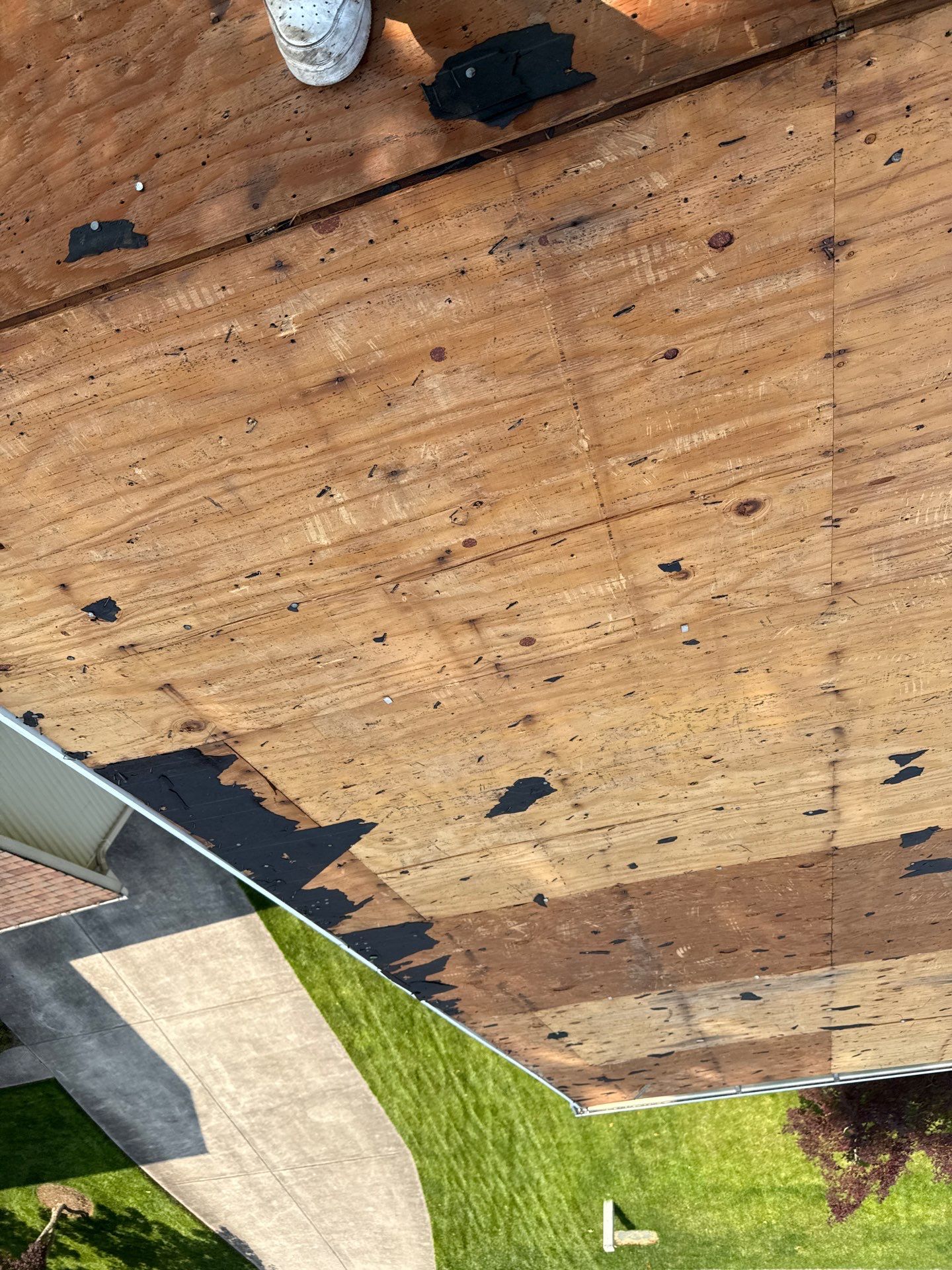 Burke: Residential Roof Replacement with CertainTeed Landmark PRO in Max Def Cobblestone Gray by RM Banning, Inc.