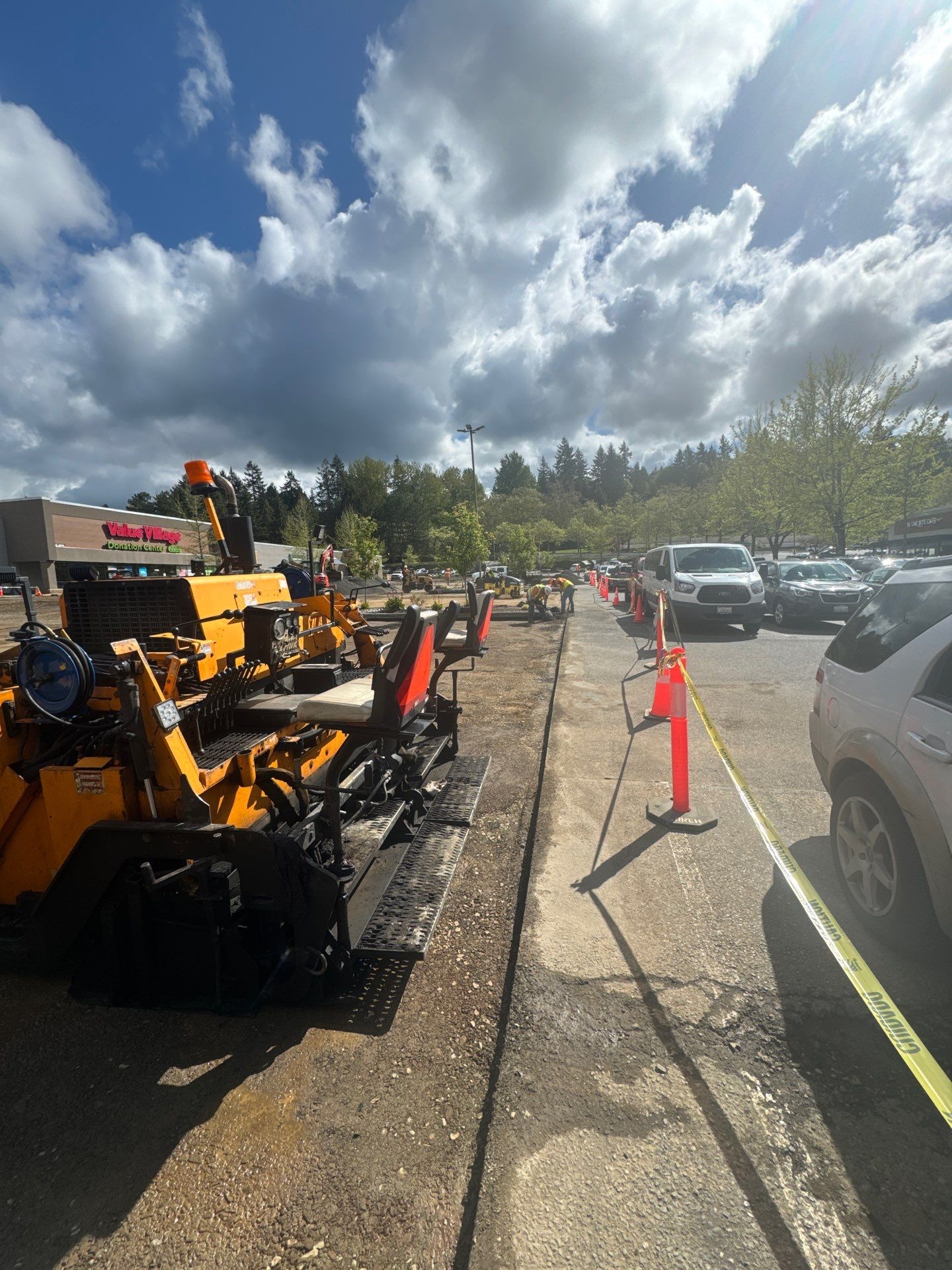 Colliers - Woodinville New Asphalt Parking Lot by Jireh Asphalt & Concrete Inc 