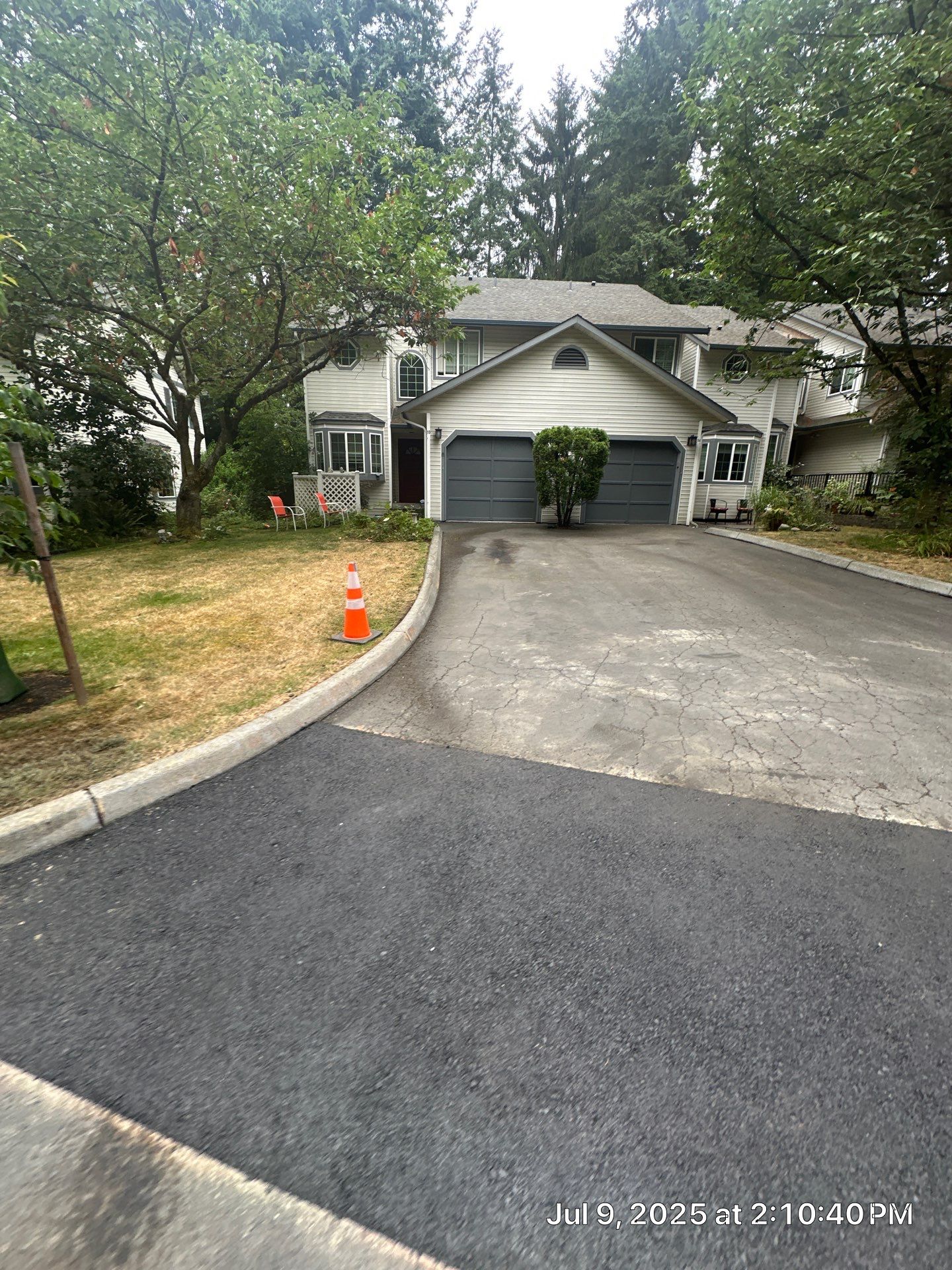 Curb Repaint | Seattle  by Jireh Asphalt & Concrete Inc 