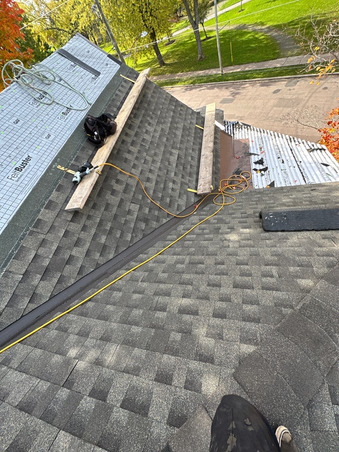 Residential Roofing Installation using Asphalt GAF HDZ by Artisan Roofing & Home Improvements Inc.