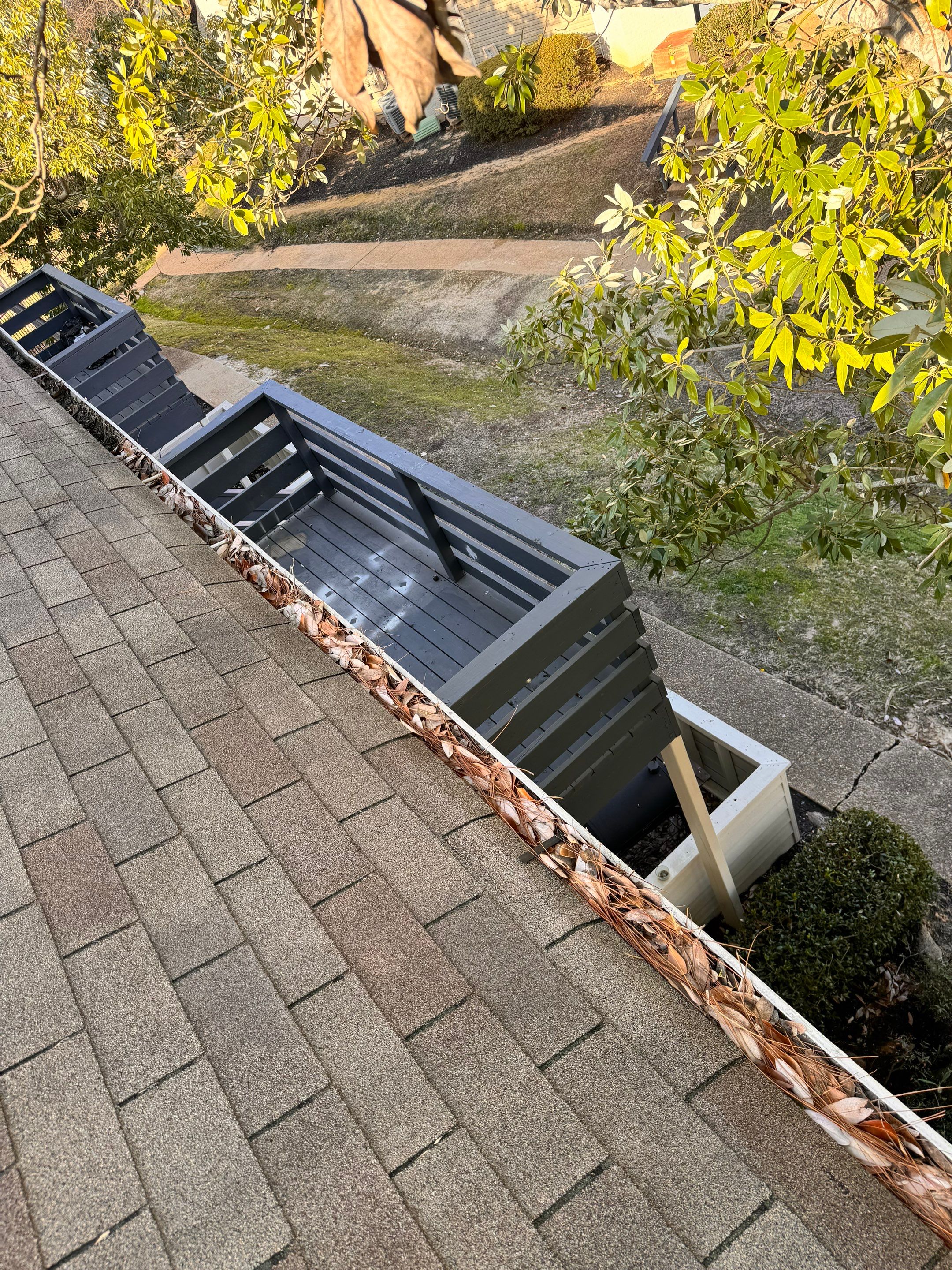 HOA gutter cleaning before