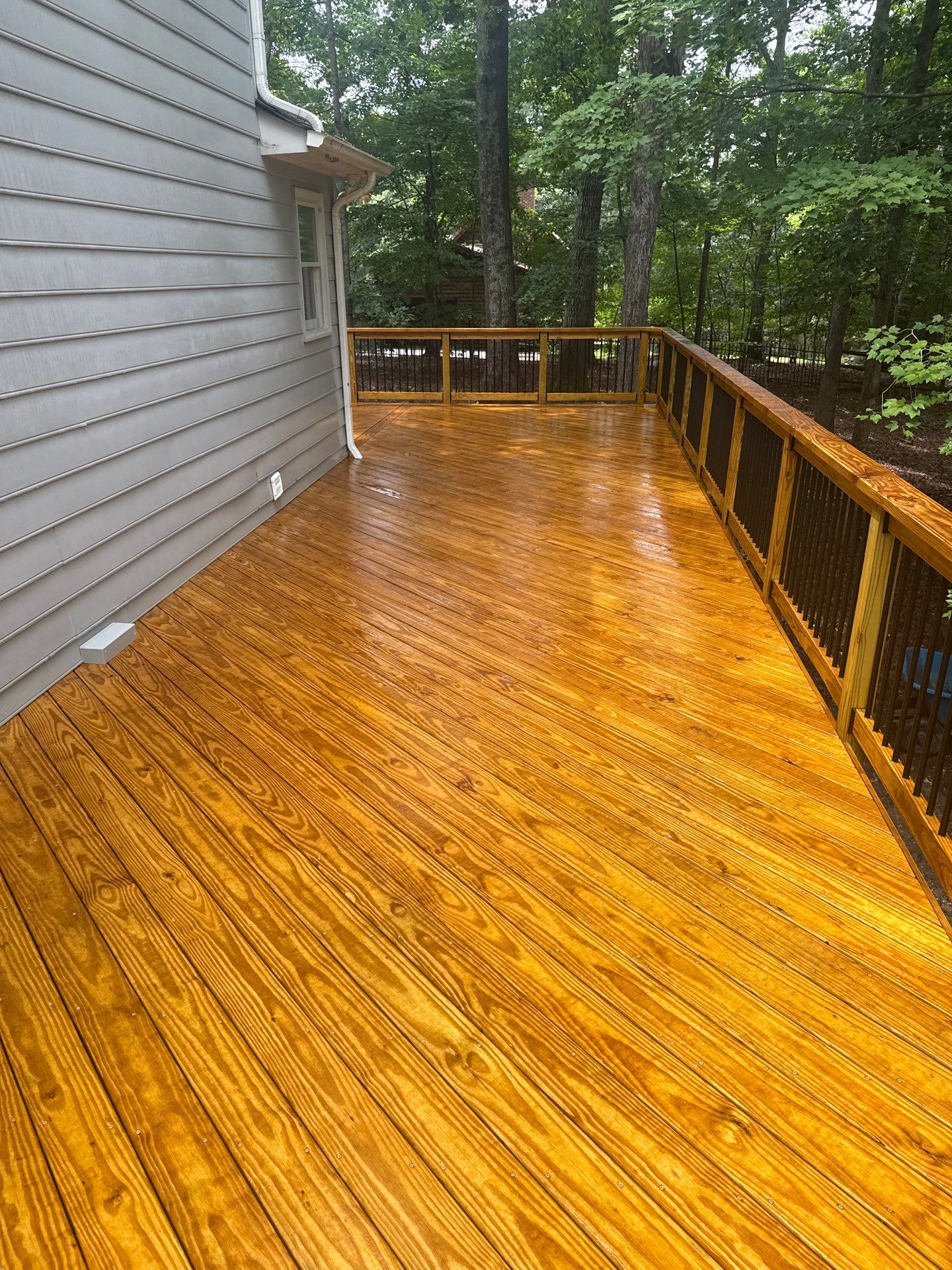 Wood Deck using Wood Sealant by DuraSeal