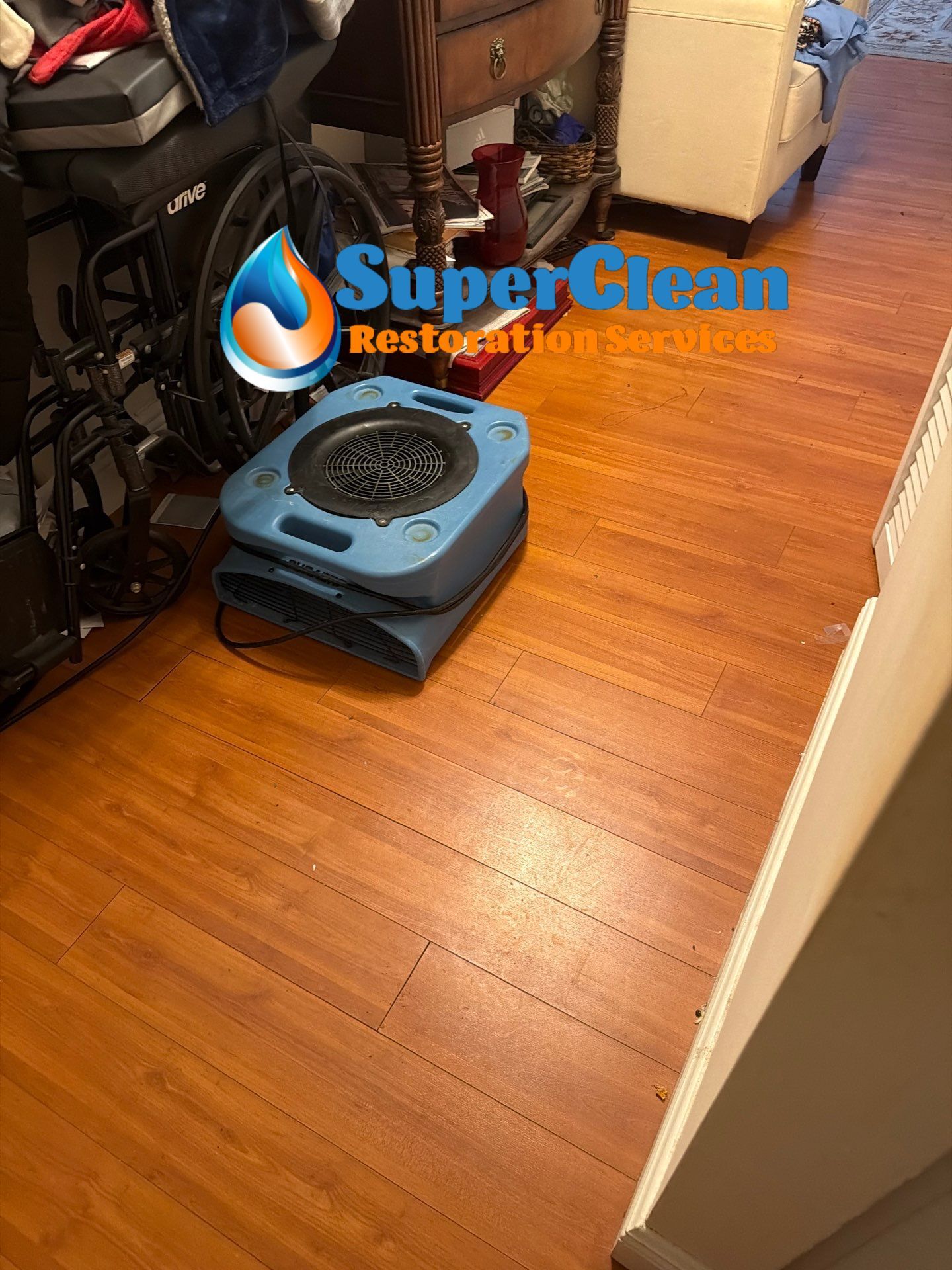 Water Damage Restoration and Floor Drying in Fort Lauderdale Unit by SuperClean