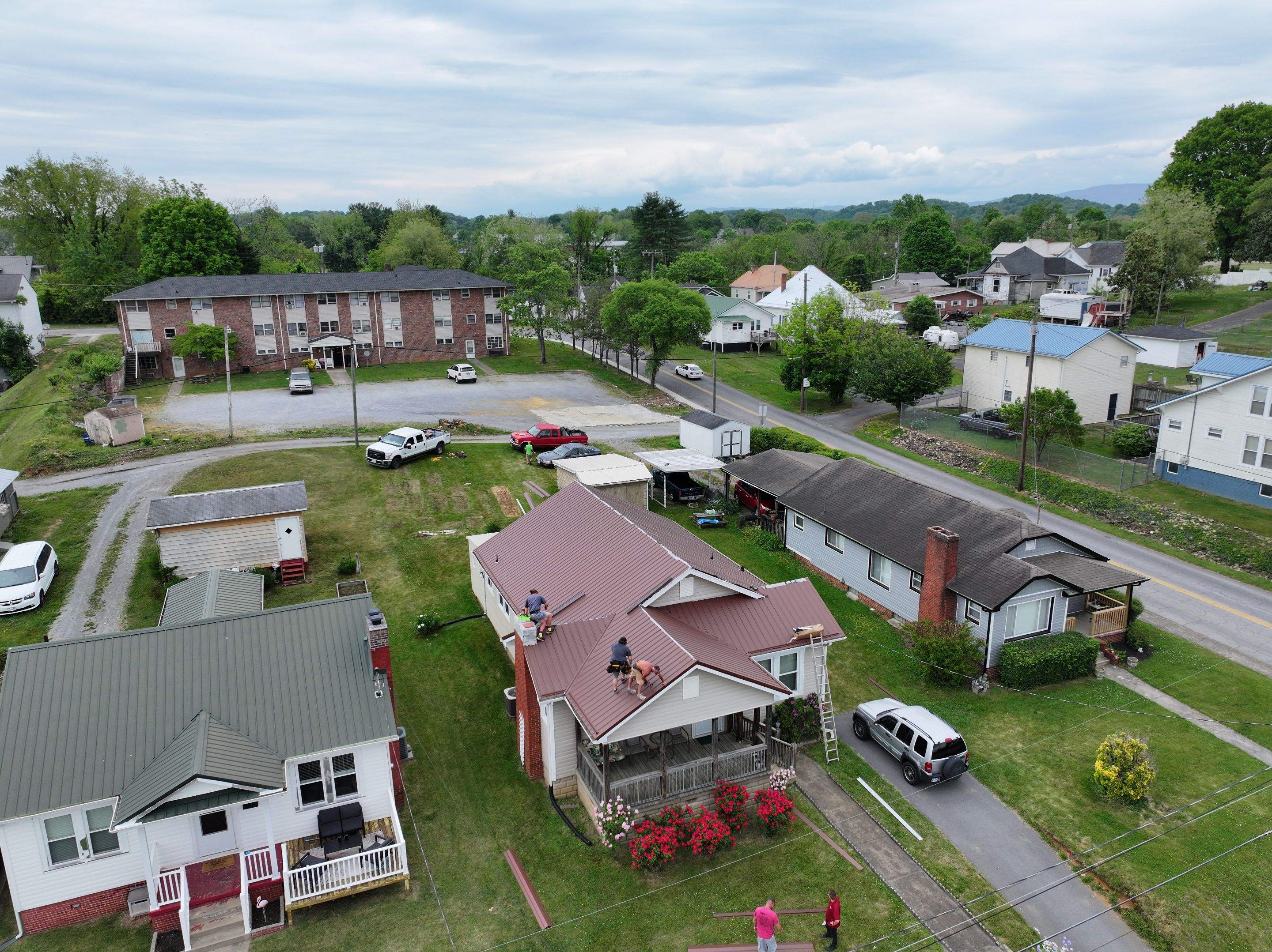Tolbert Residence by Omnia Roofing